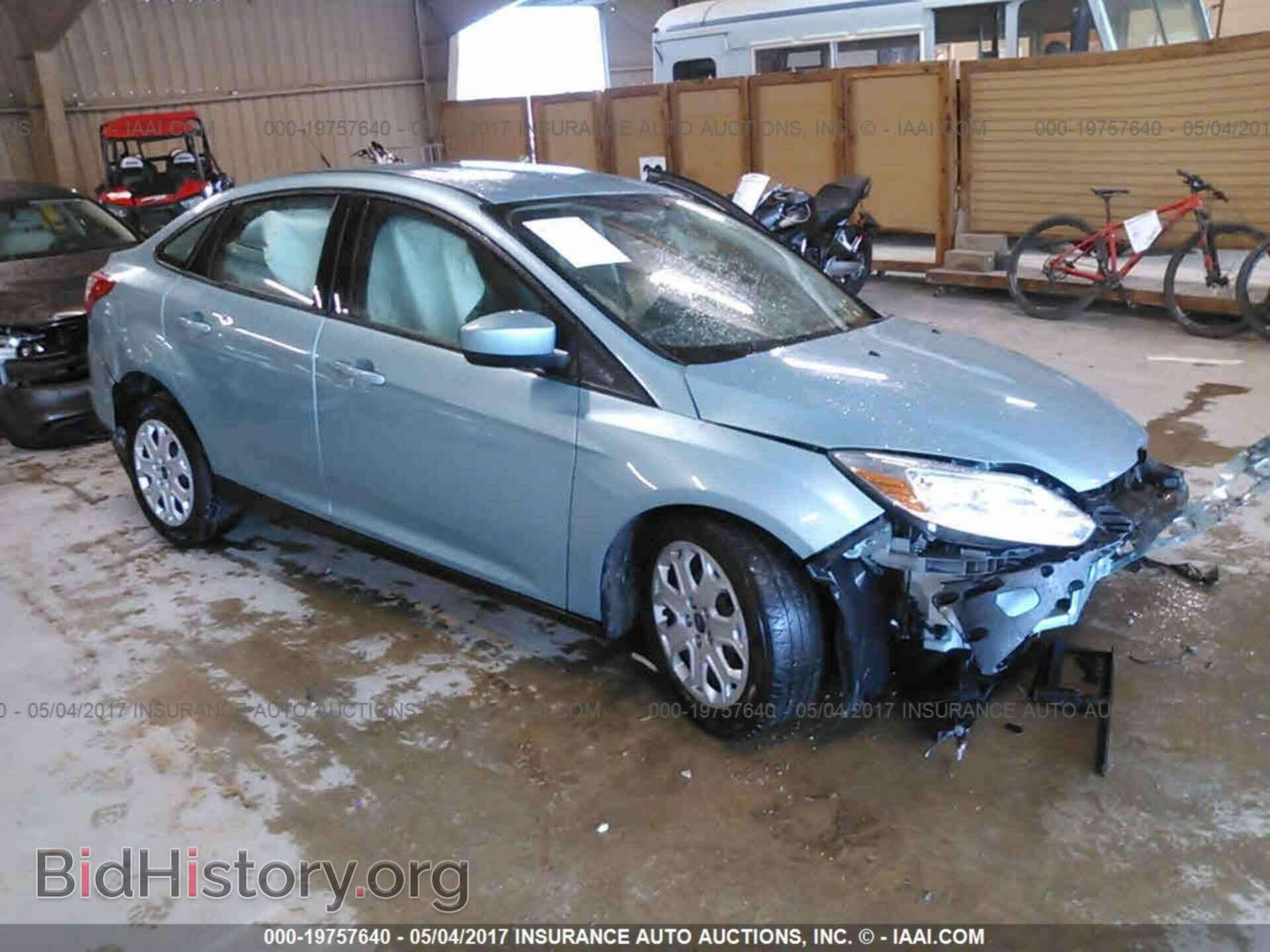 Photo 1FAHP3F23CL419879 - Ford Focus 2012