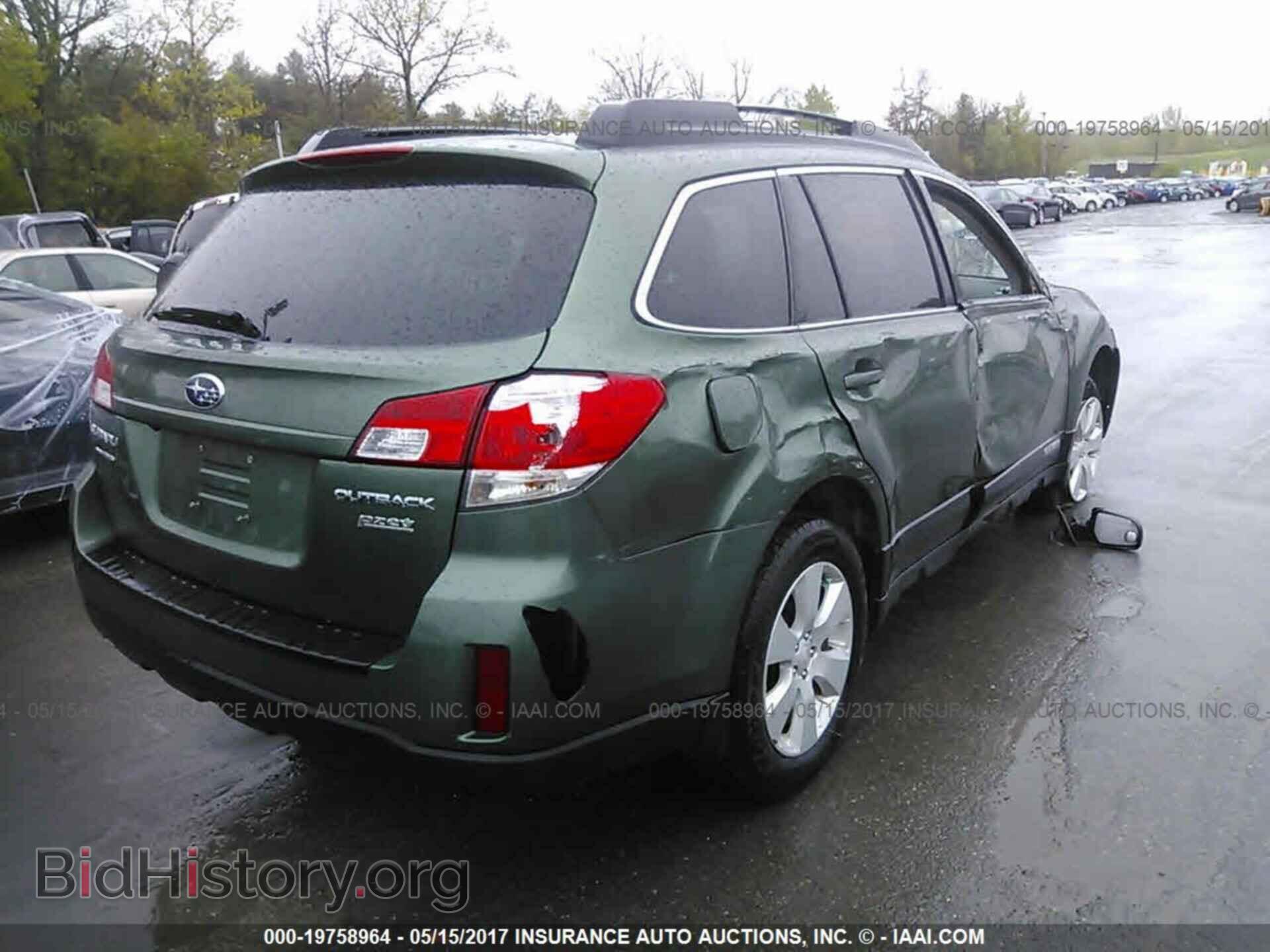 2011 Subaru Outback - VIN: 4S4BRBGC8B3397772 - Фото 4