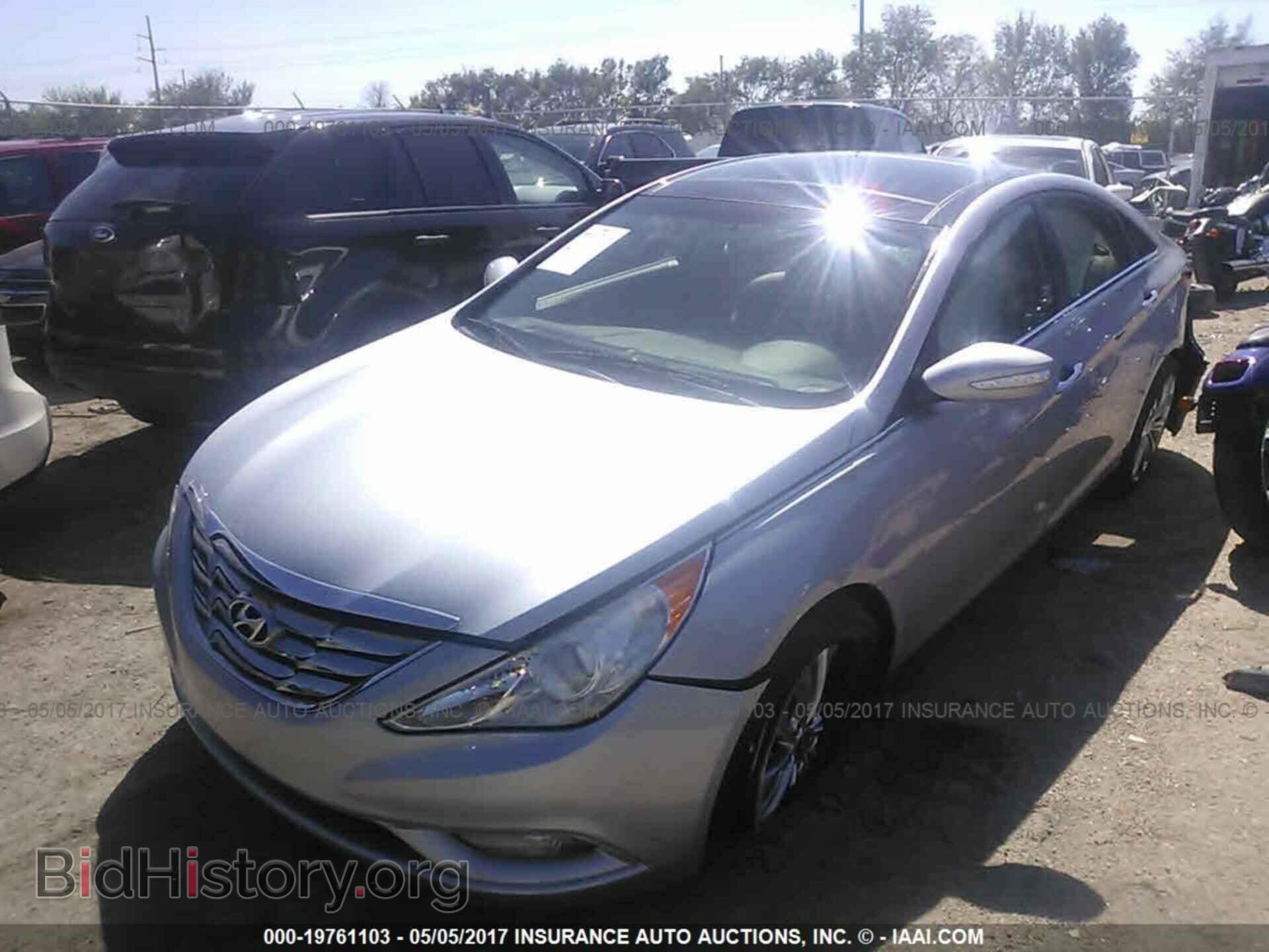 2012 Hyundai Sonata - VIN: 5NPEC4AB3CH380544 - Фото 2