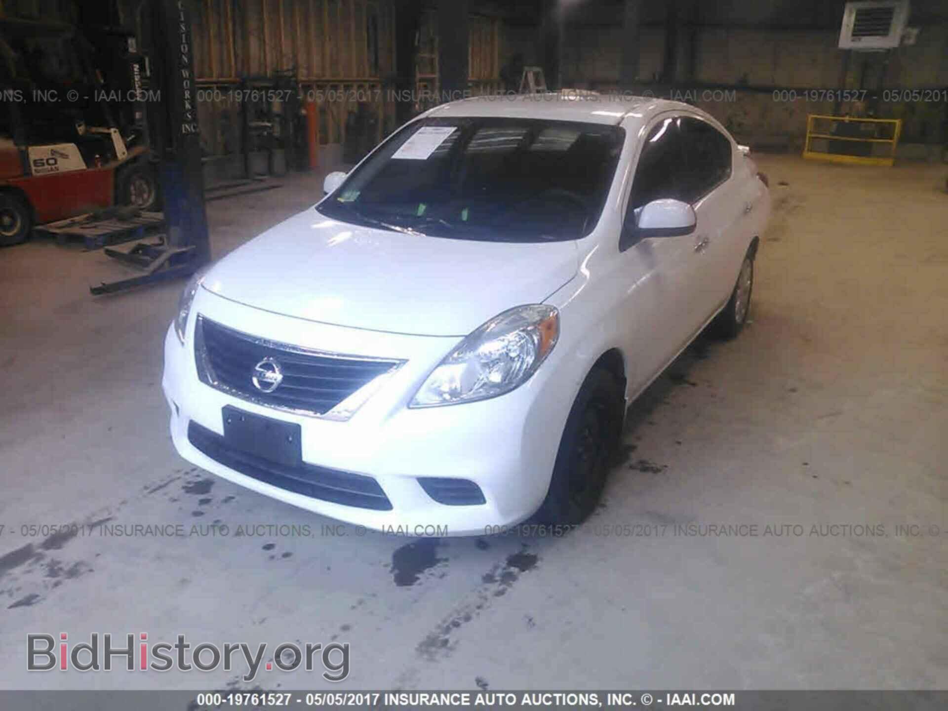 2014 Nissan Versa - VIN: 3N1CN7AP2EK454899 - Фото 2