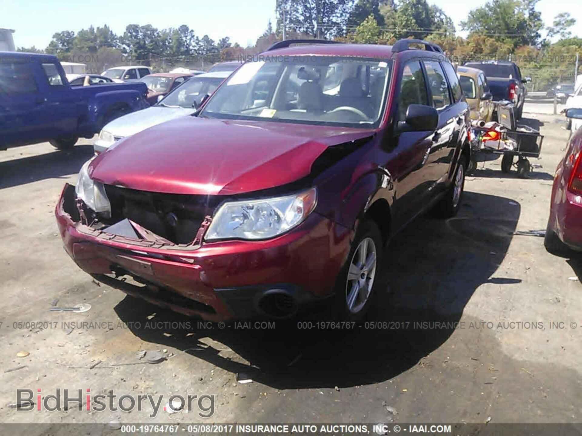 2011 Subaru Forester - VIN: JF2SHABC5BH746870 - Фото 2