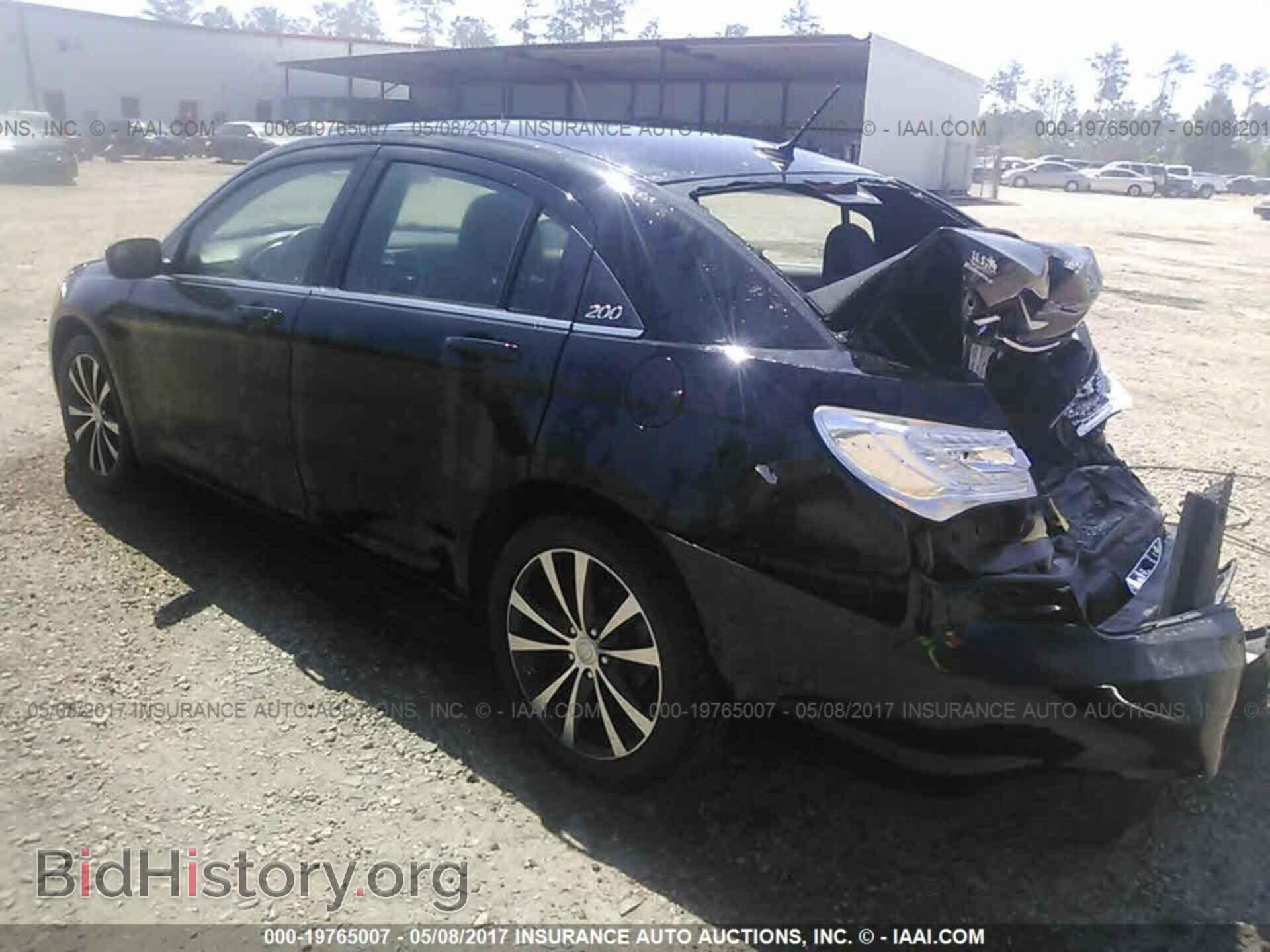 2014 Chrysler 200 - VIN: 1C3CCBBB1EN150664 - Photo 3