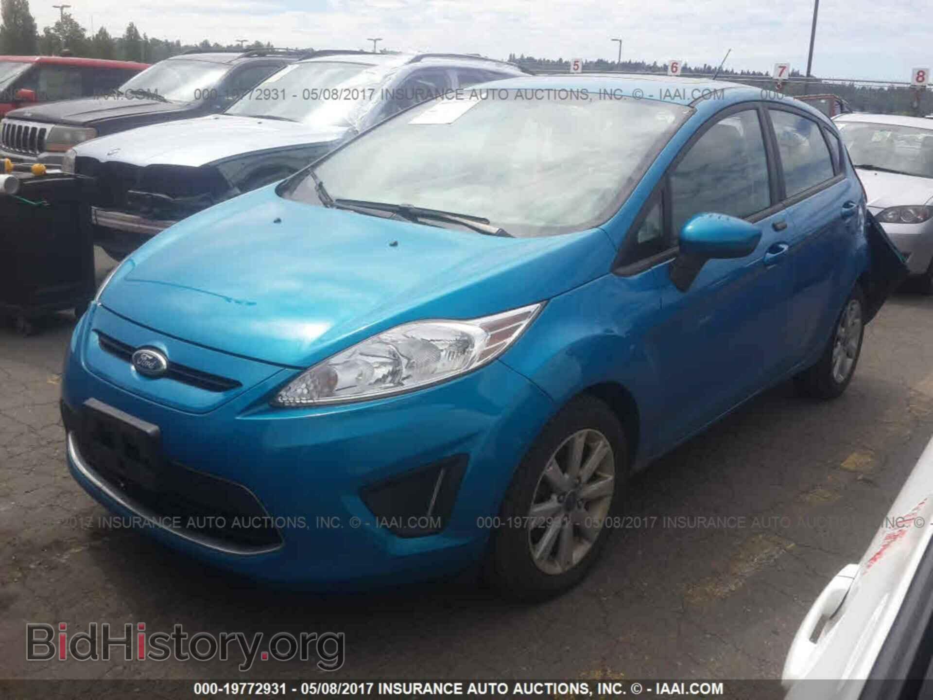 2012 Ford Fiesta - VIN: 3FADP4EJ1CM105904 - Photo 2