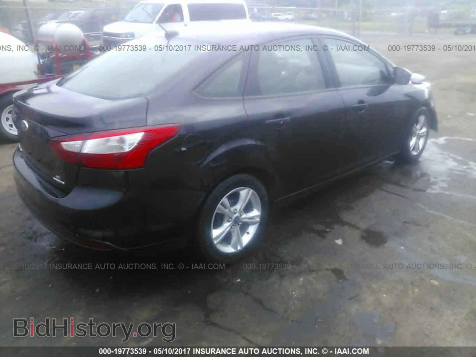 2013 Ford Focus - VIN: 1FADP3F24DL188460 - Фото 4