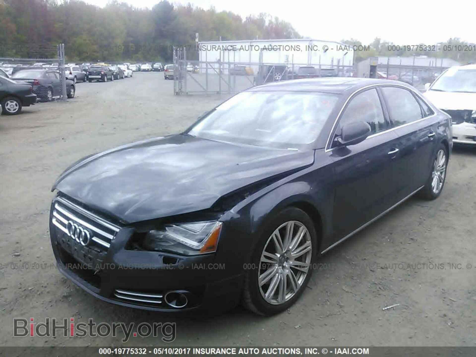 2014 Audi A8 - VIN: WAURGAFD5EN007780 - Photo 2
