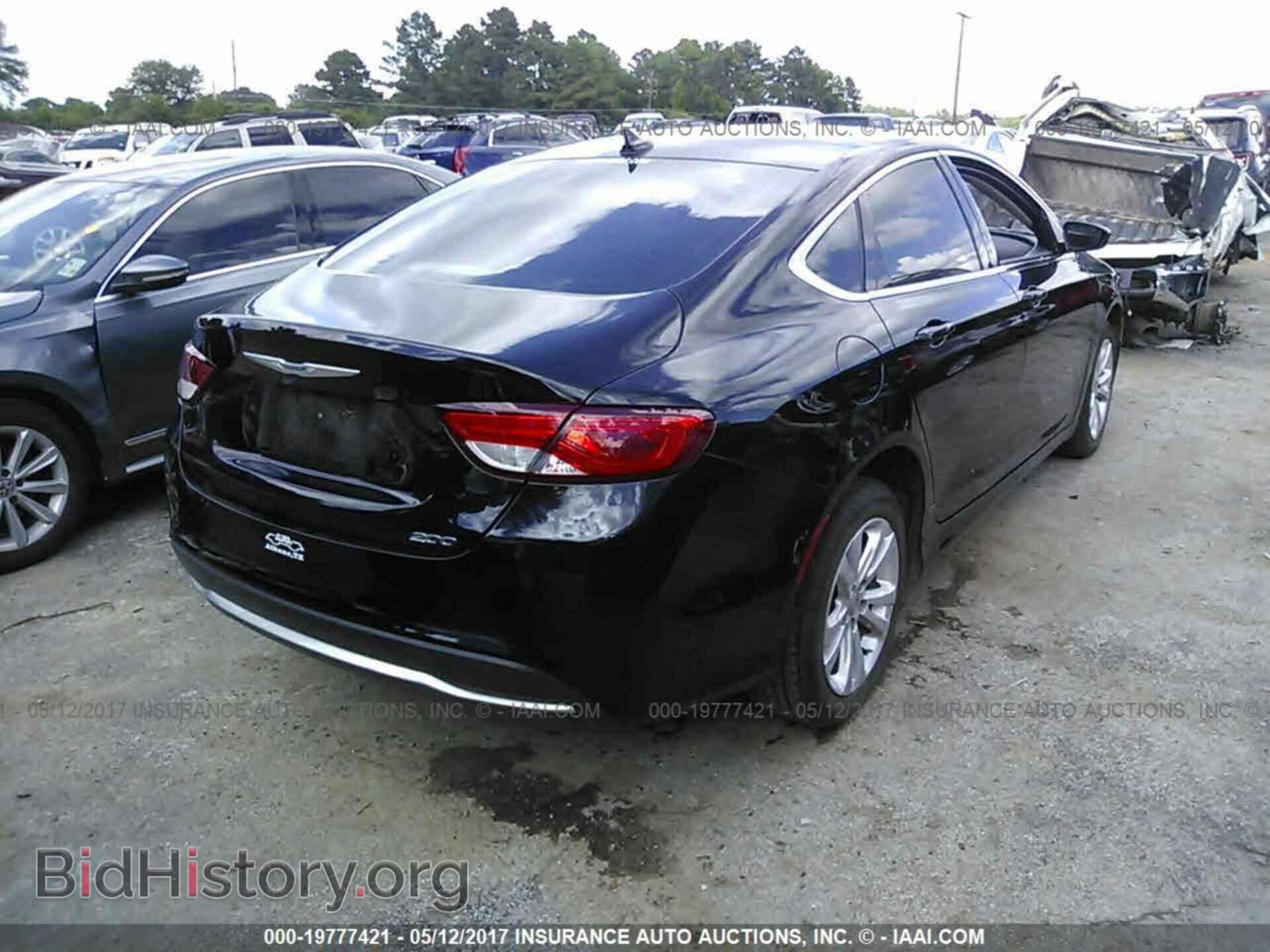 2016 Chrysler 200 - VIN: 1C3CCCAB1GN191676 - Photo 4
