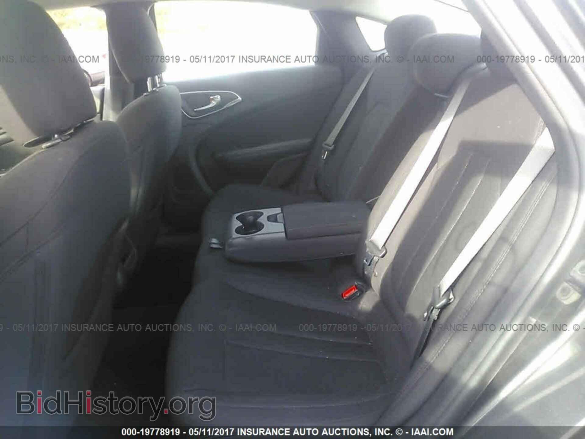 2015 Chrysler 200 - VIN: 1C3CCCAB0FN577410 - Фото 8