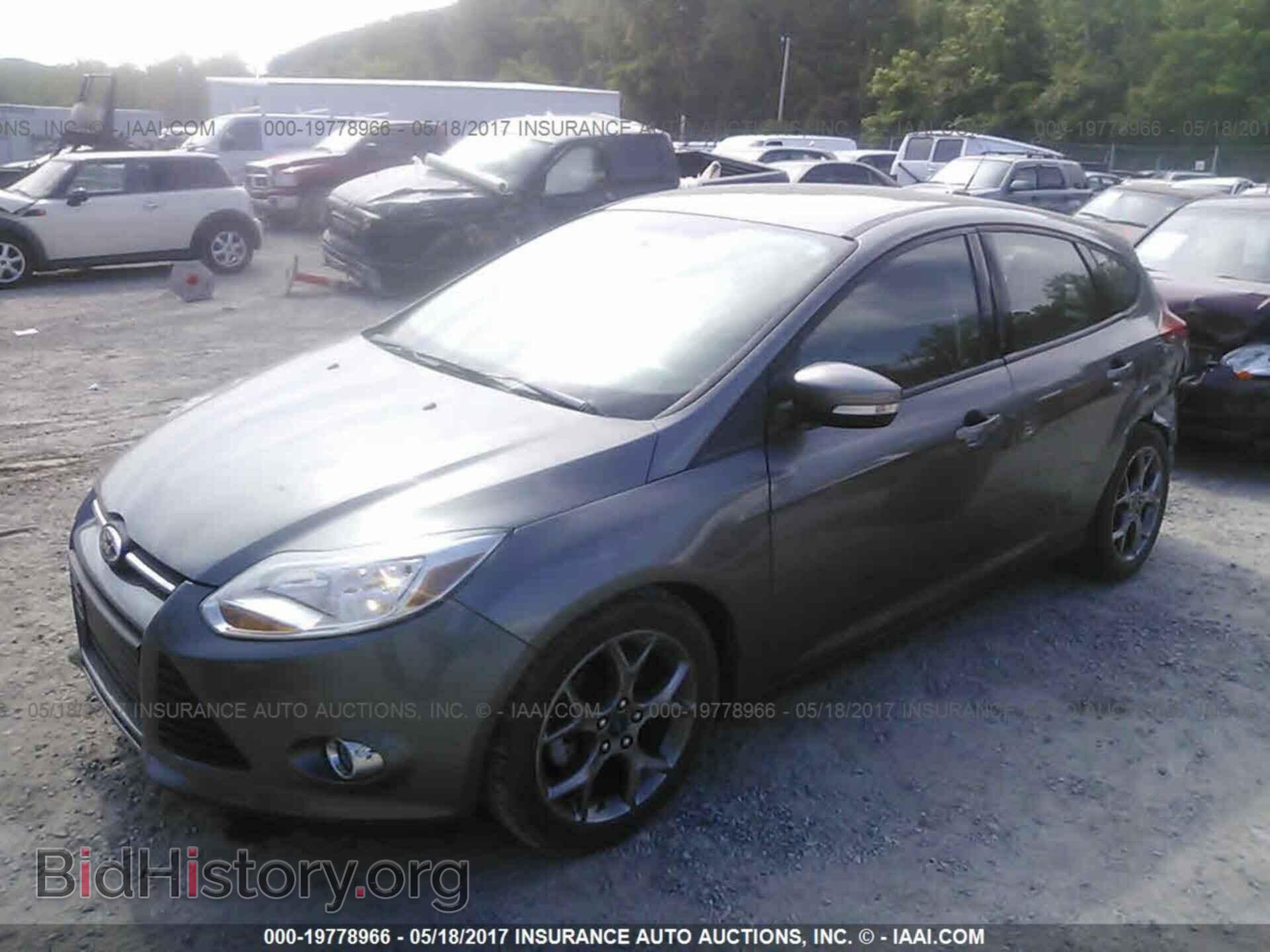 2014 Ford Focus - VIN: 1FADP3K20EL337664 - Photo 2