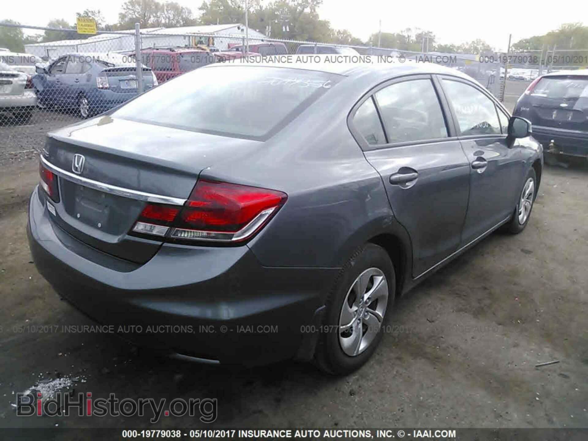 2013 Honda Civic - VIN: 19XFB2F5XDE016237 - Фото 4
