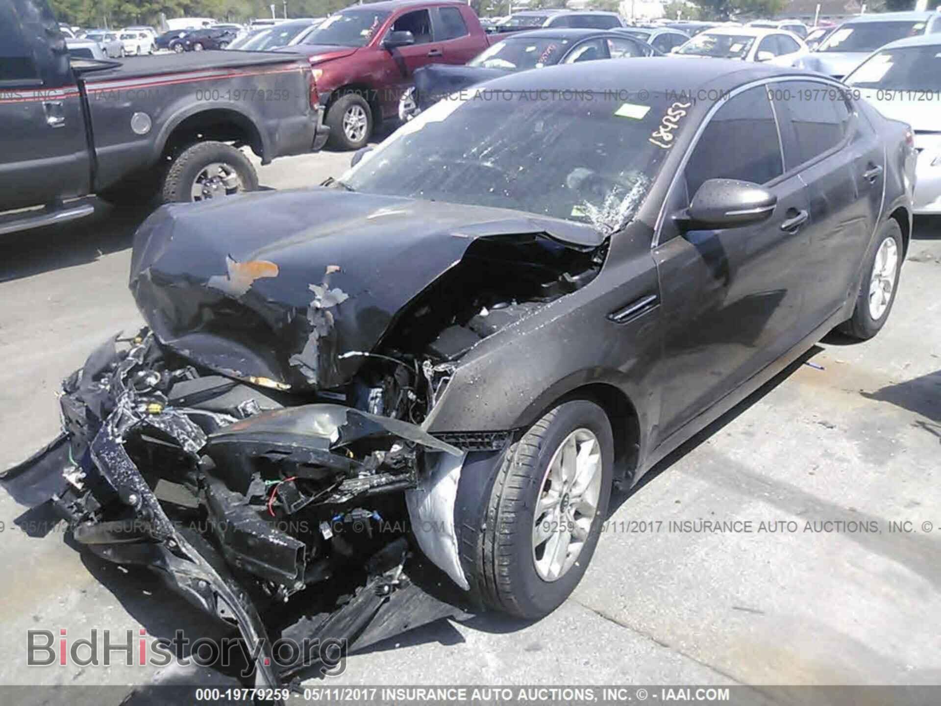 2011 Kia Optima - VIN: KNAGM4A70B5184252 - Фото 2