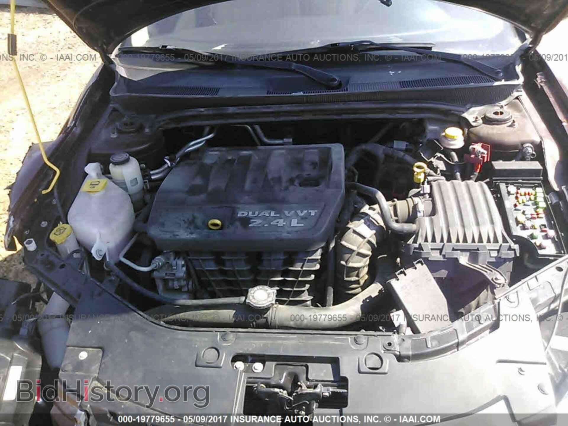 2013 Chrysler 200 - VIN: 1C3CCBAB8DN646836 - Photo 10