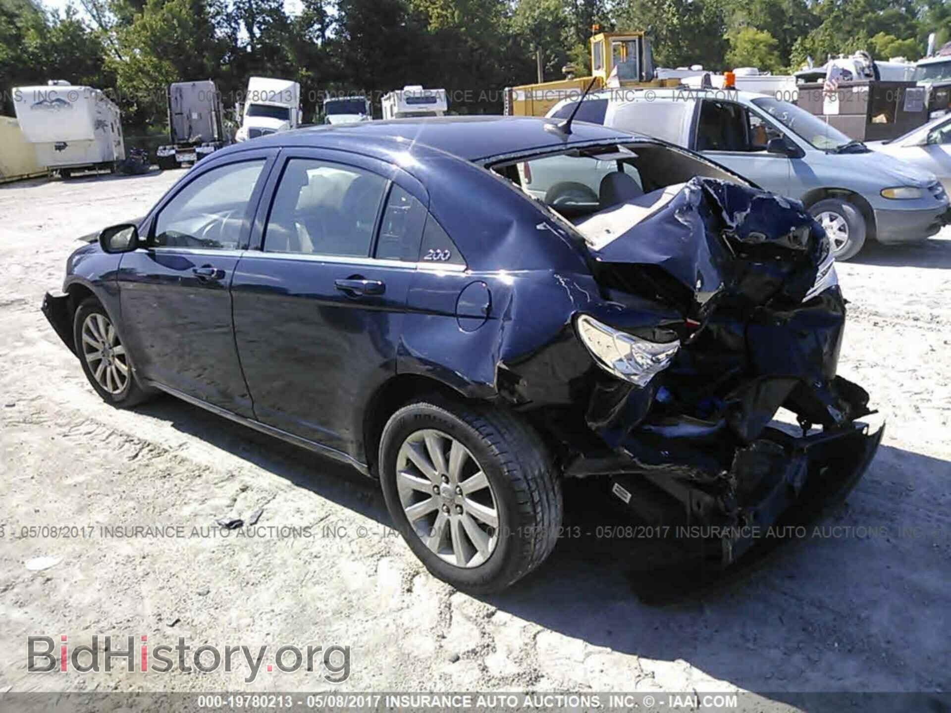 2013 Chrysler 200 - VIN: 1C3CCBBB1DN679109 - Photo 3