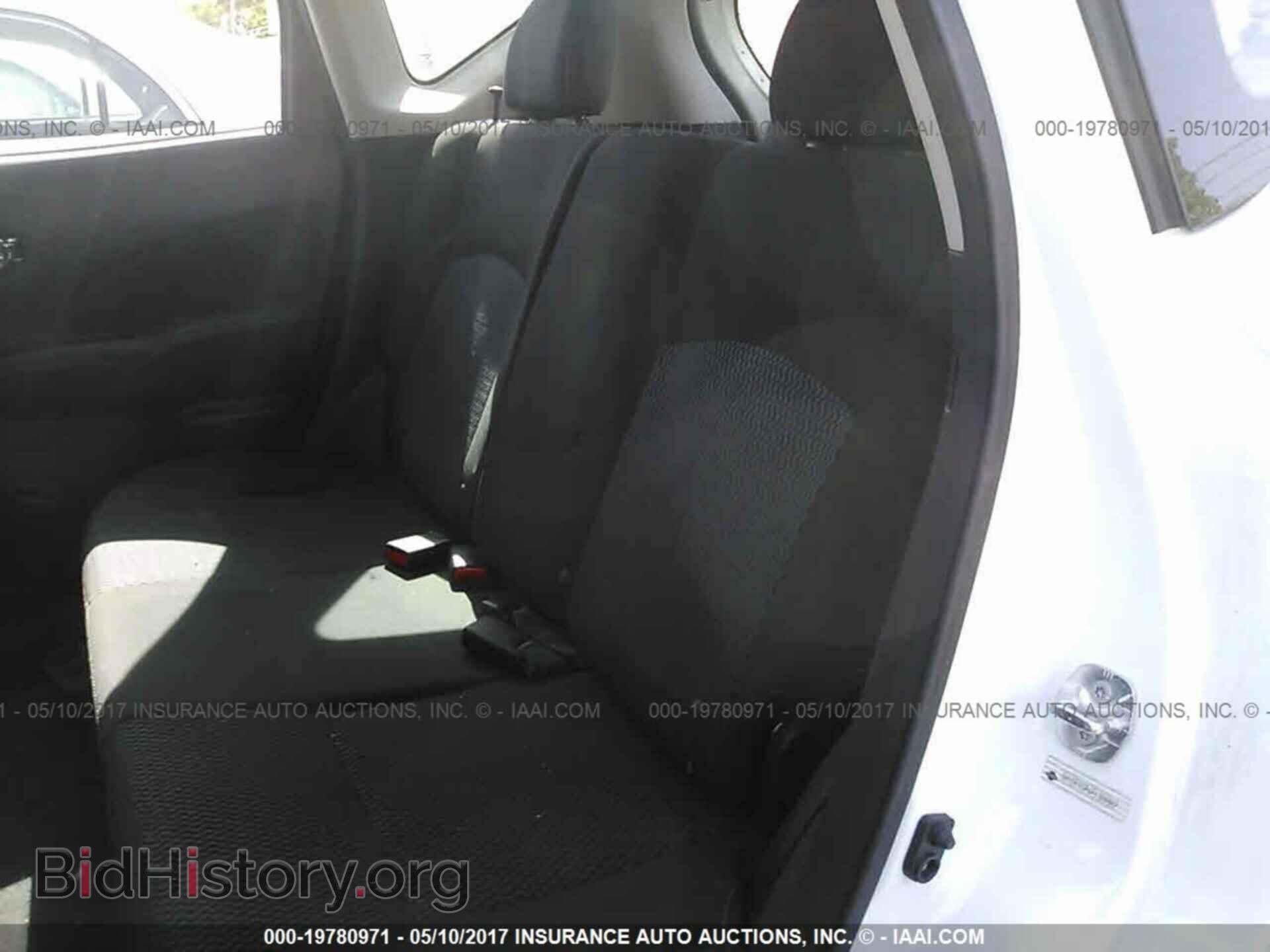 2015 Nissan Versa note - VIN: 3N1CE2CP4FL366982 - Photo 8