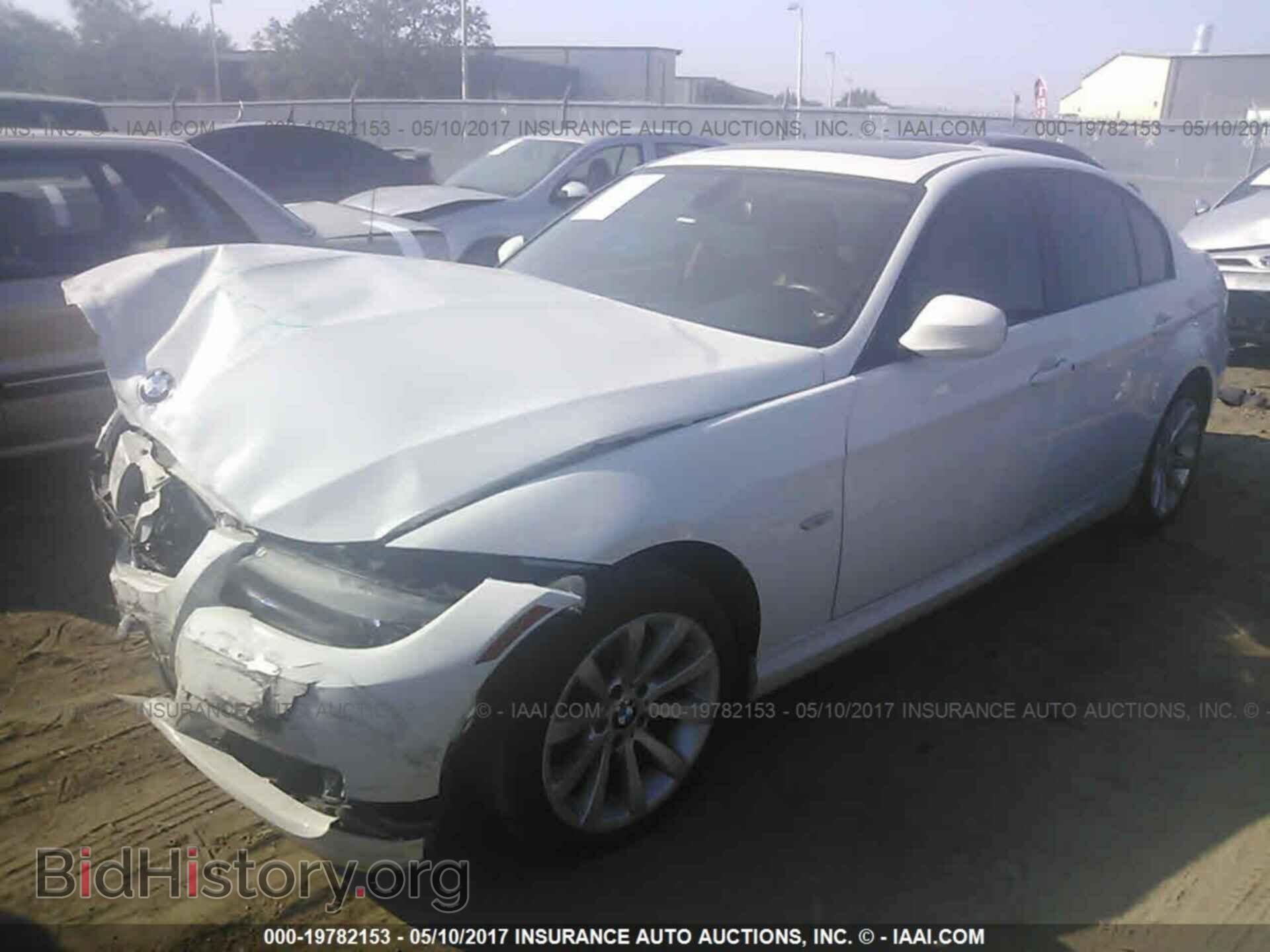 2011 Bmw 328 - VIN: WBAPH7C50BE851757 - Фото 2