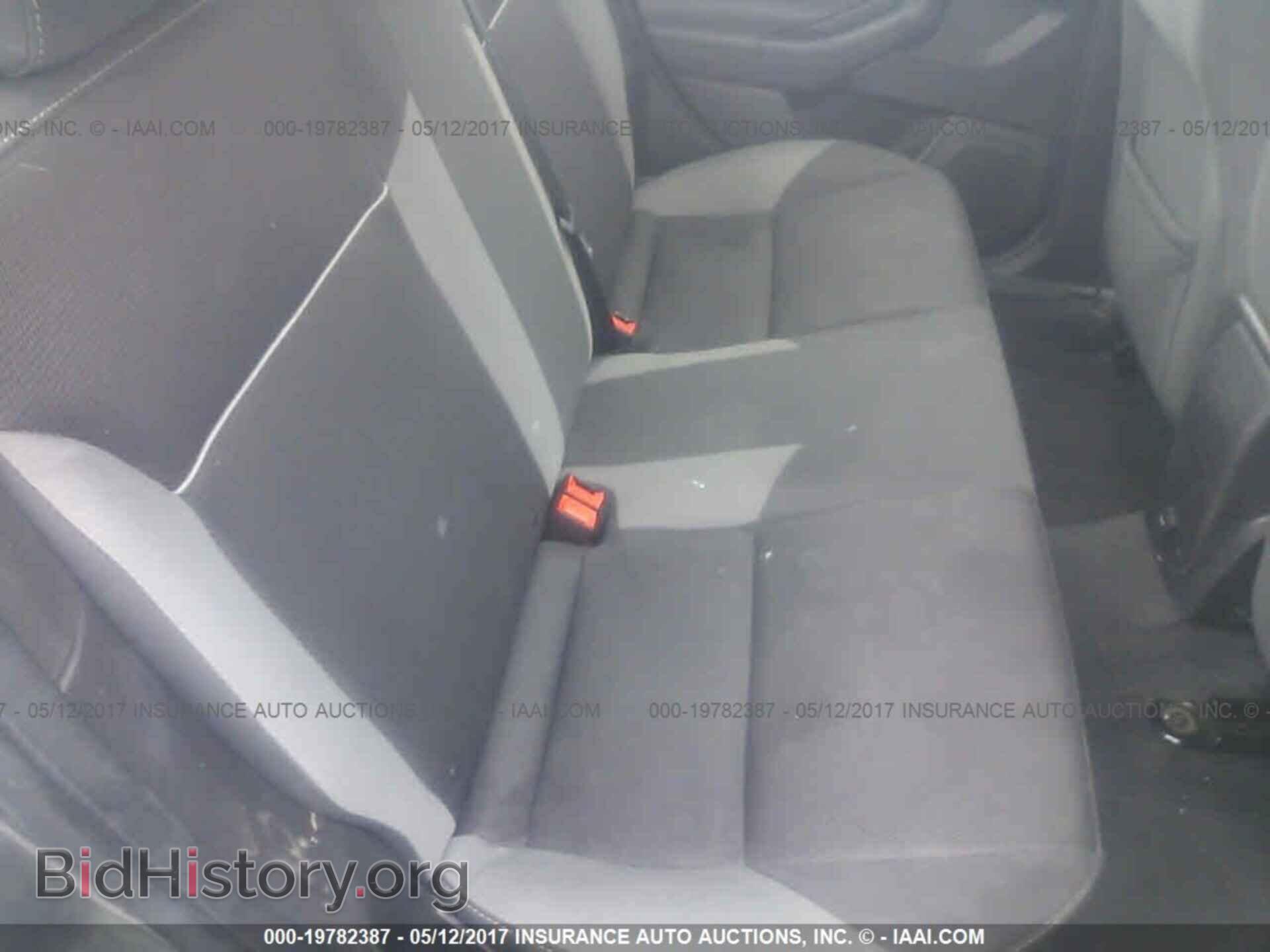 2013 Ford Focus - VIN: 1FADP3F24DL325901 - Photo 8