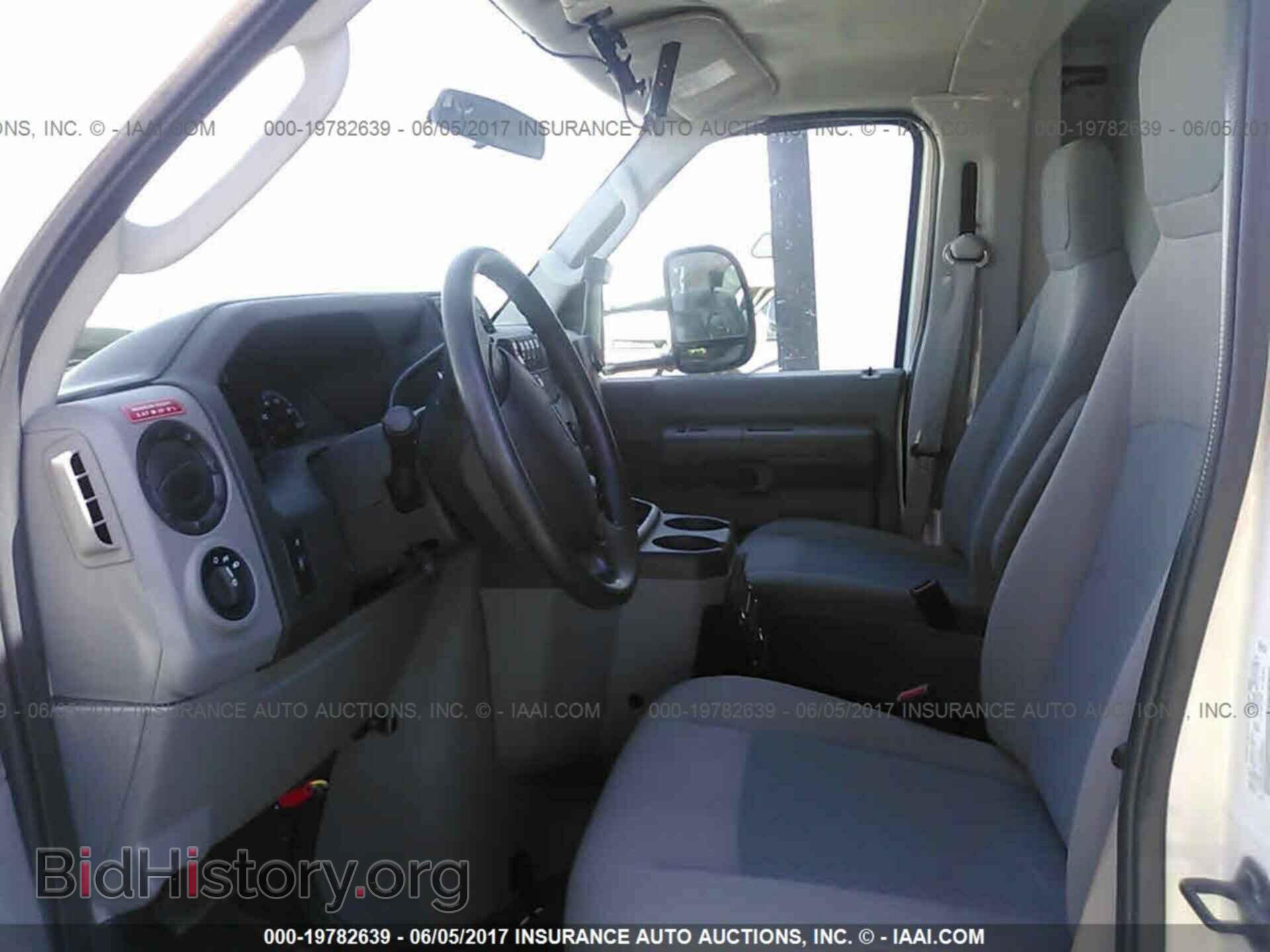 2013 Ford Econoline - VIN: 1FDWE3FL5DDA98483 - Фото 5