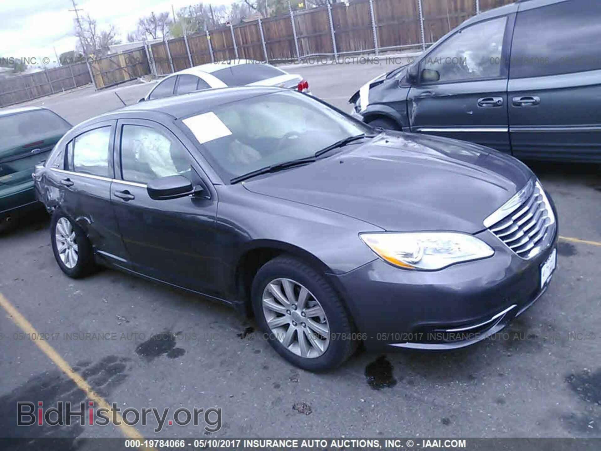 Photo 1C3CCBBB0EN183204 - Chrysler 200 2014