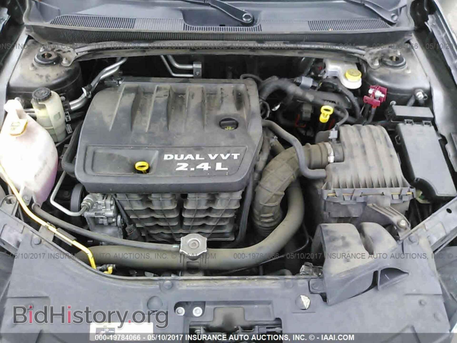 2014 Chrysler 200 - VIN: 1C3CCBBB0EN183204 - Фото 10