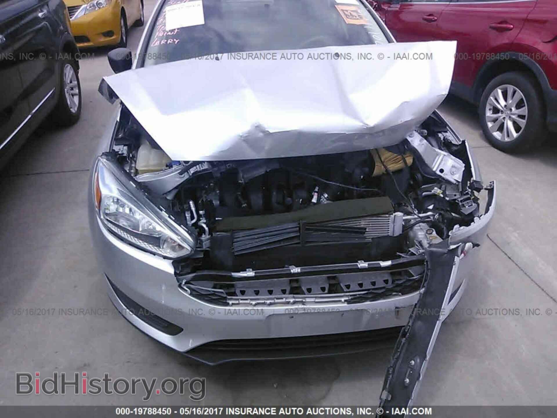 2015 Ford Focus - VIN: 1FADP3E28FL297363 - Photo 10