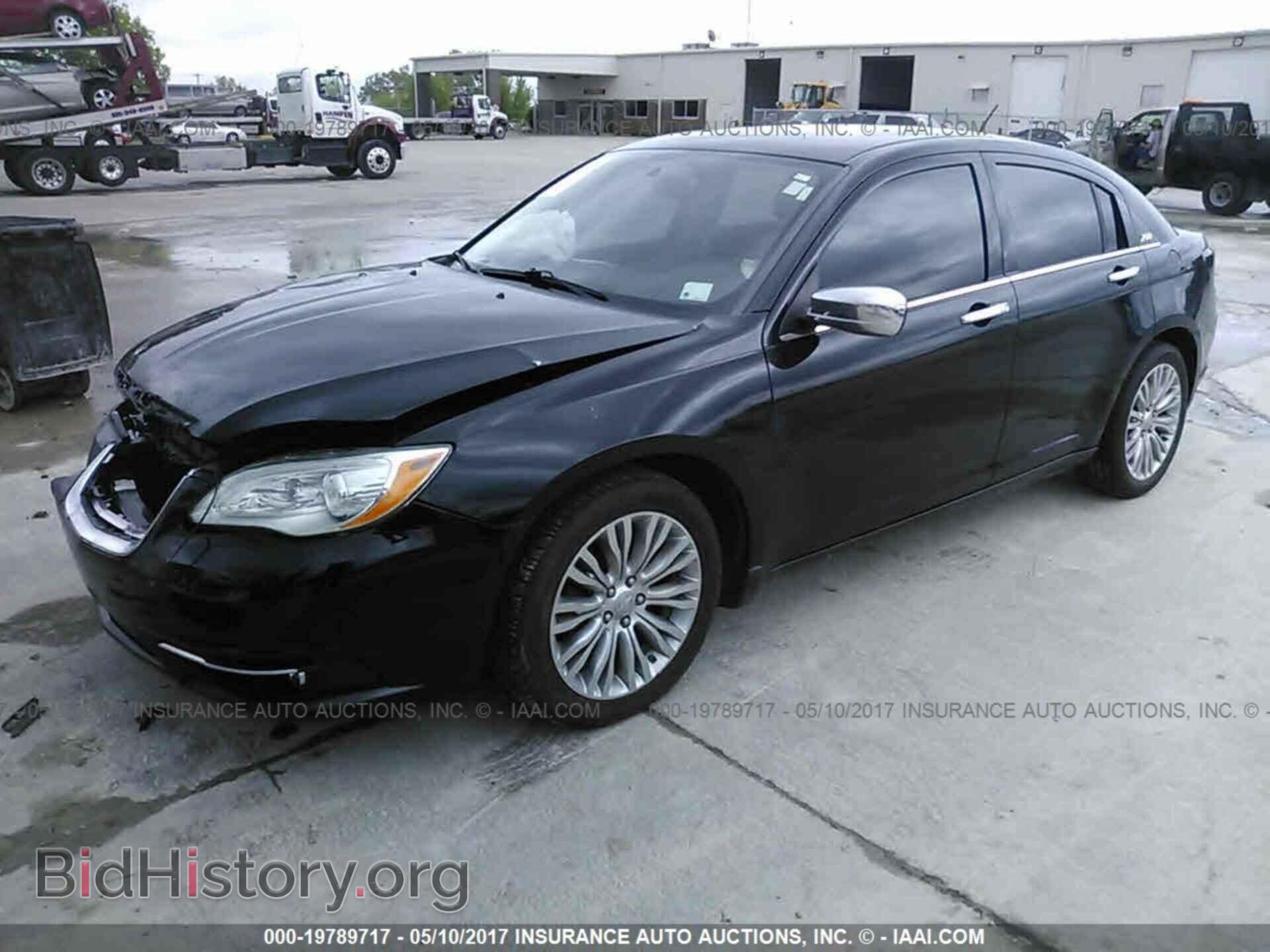 2012 Chrysler 200 - VIN: 1C3CCBCG7CN315446 - Фото 2