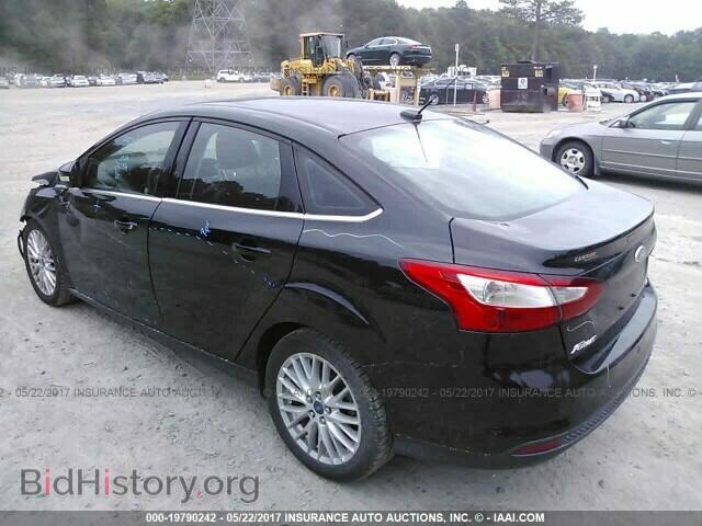 2012 Ford Focus - VIN: 1FAHP3H22CL269745 - Photo 3