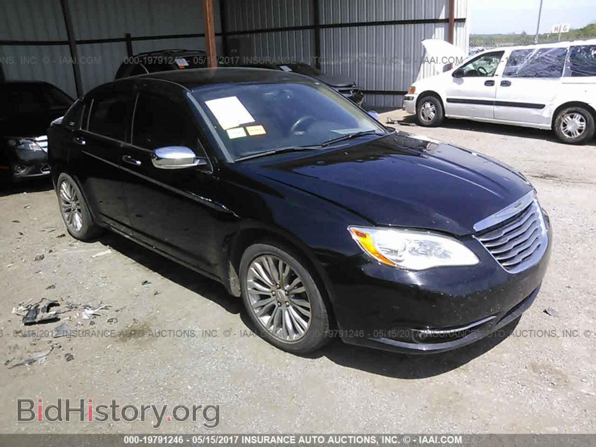 Photo 1C3CCBCG4DN554521 - Chrysler 200 2013