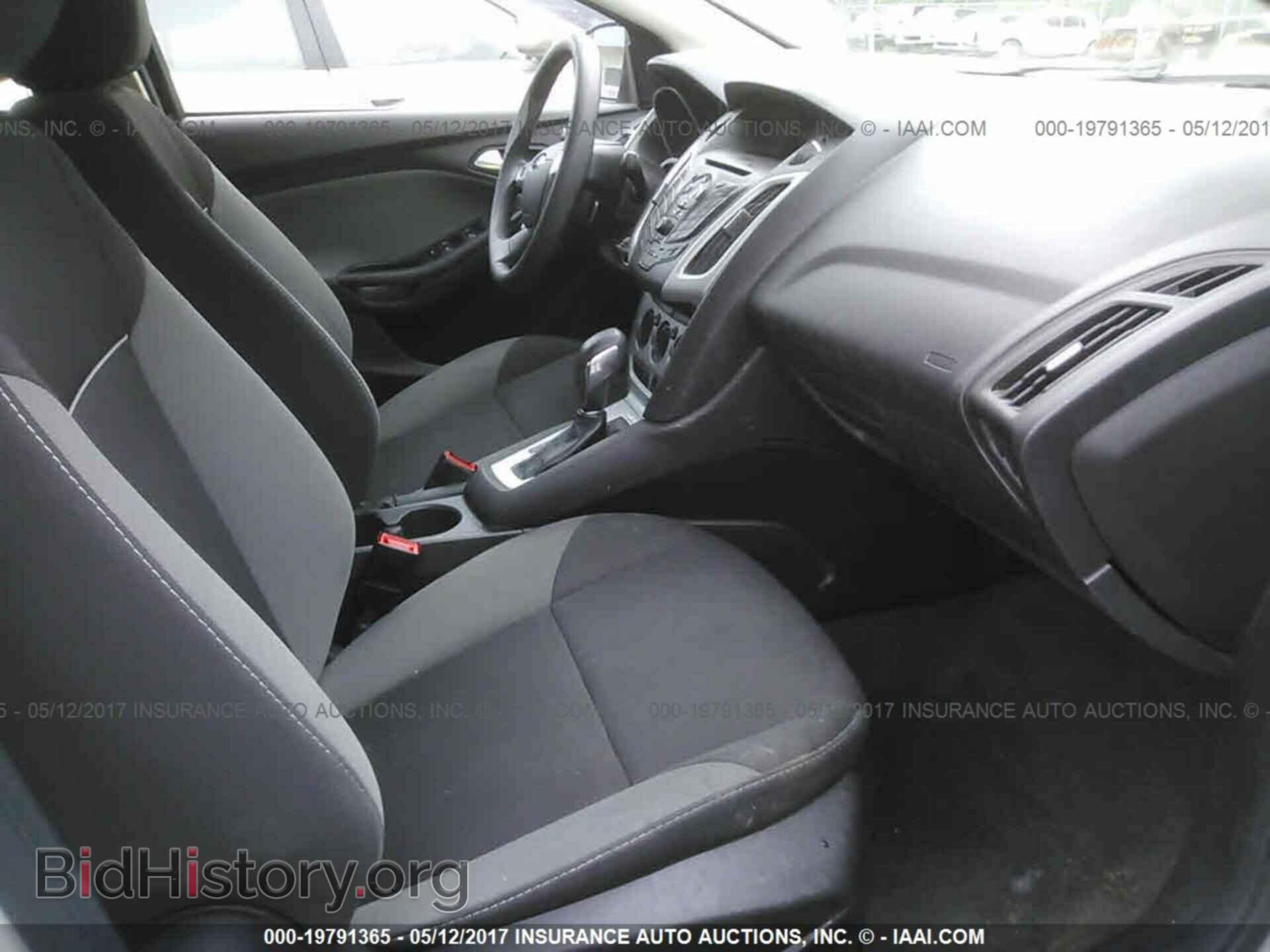 2013 Ford Focus - VIN: 1FADP3F24DL217195 - Photo 5