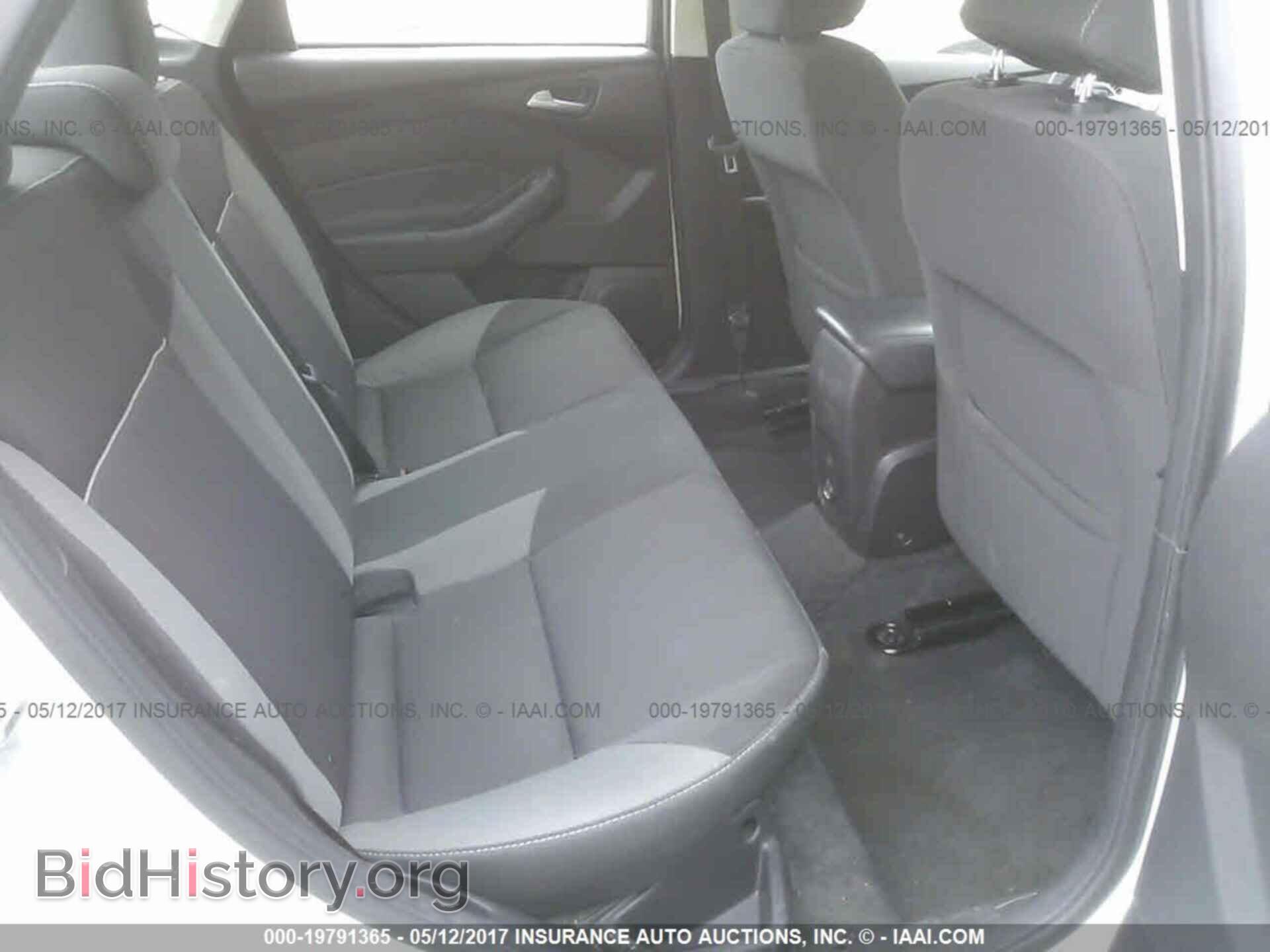 2013 Ford Focus - VIN: 1FADP3F24DL217195 - Photo 8