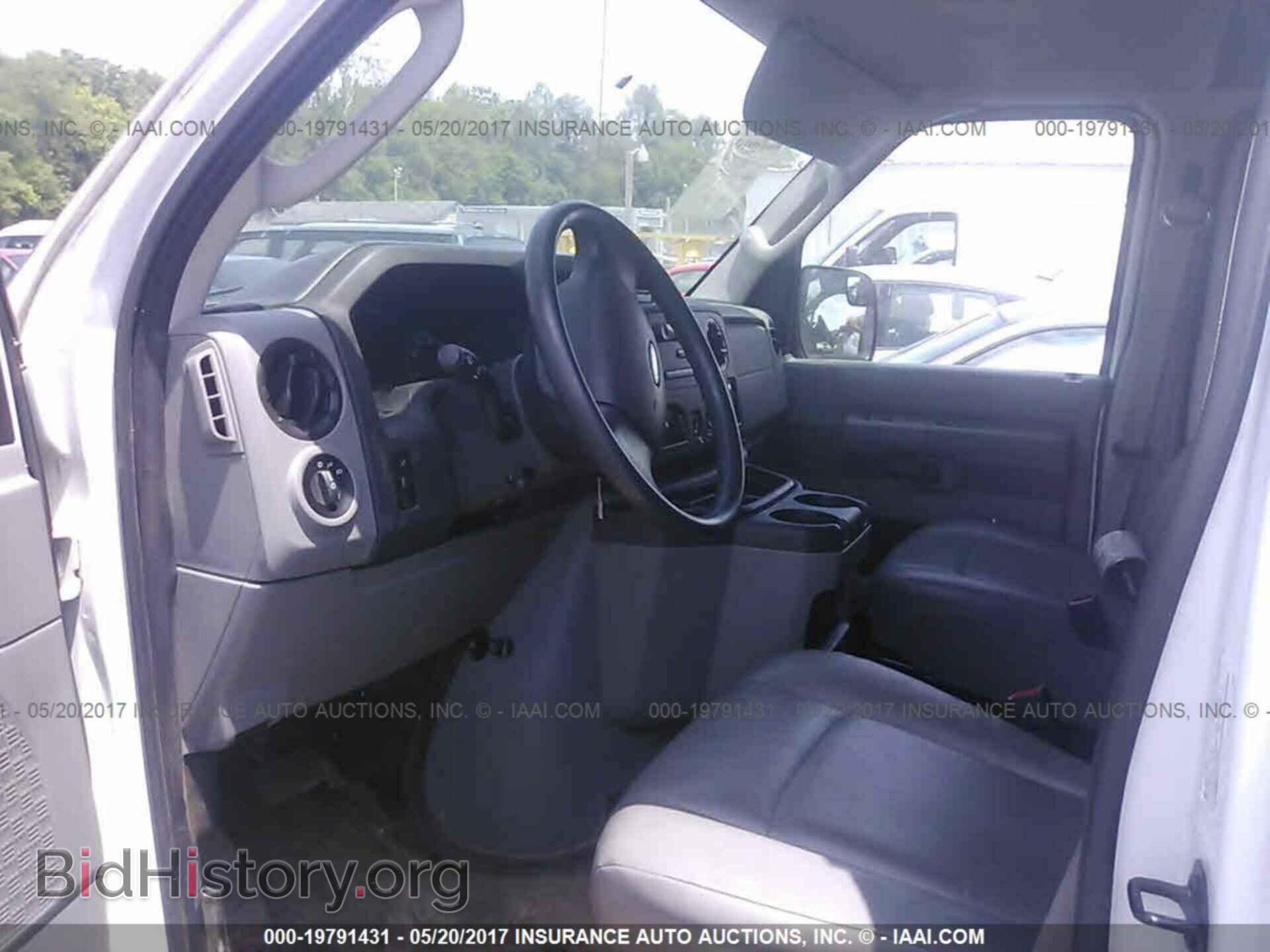 2014 Ford Econoline - VIN: 1FTNS2EW8EDA25379 - Photo 5