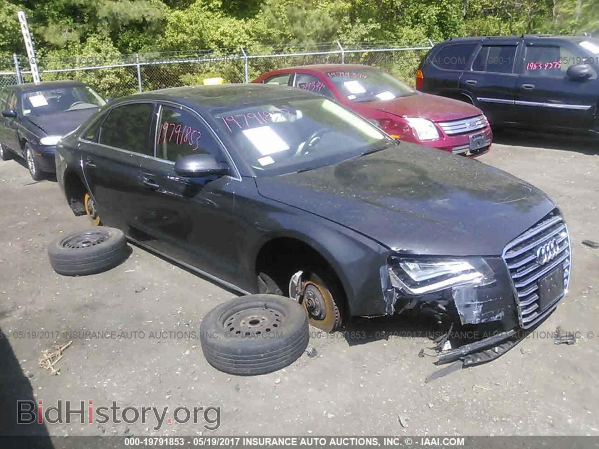 Photo WAURVAFD5BN005786 - Audi A8 2011