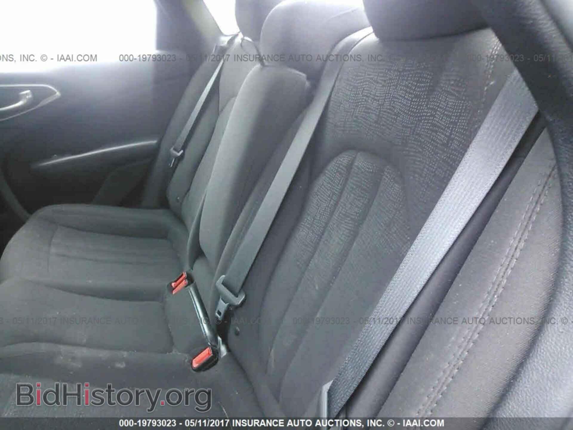 2015 Chrysler 200 - VIN: 1C3CCCAB2FN726772 - Фото 8