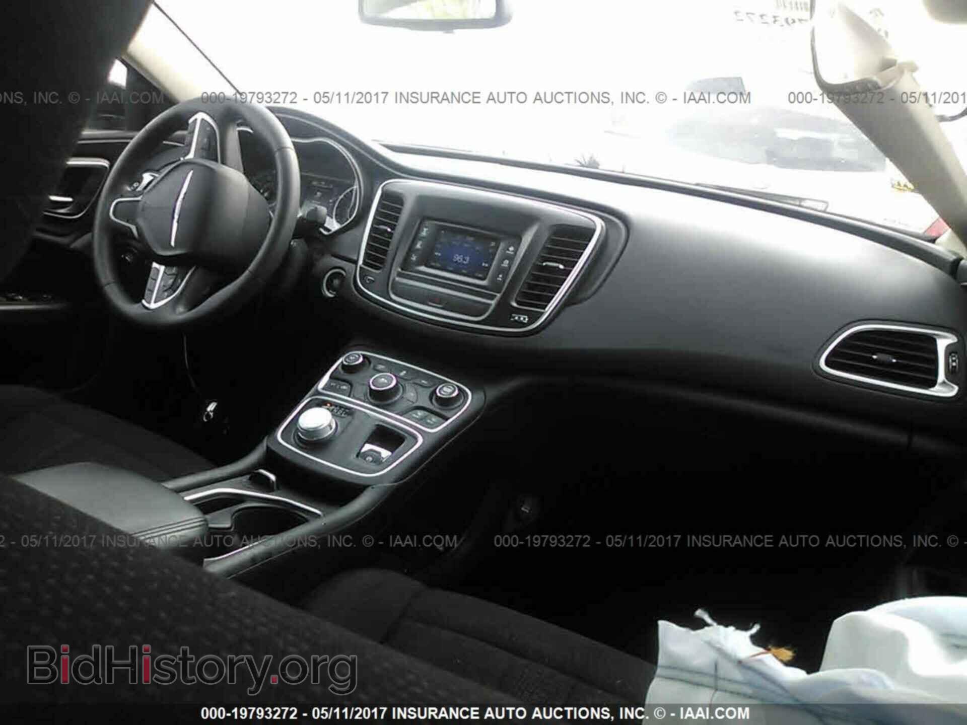 2015 Chrysler 200 - VIN: 1C3CCCAB4FN738020 - Photo 5