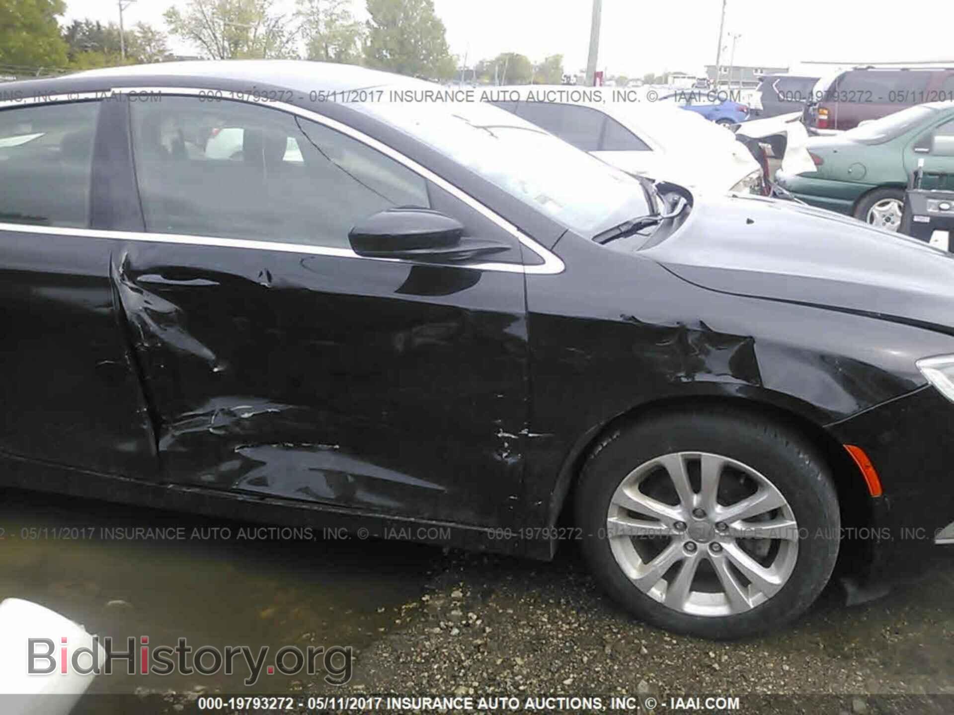 2015 Chrysler 200 - VIN: 1C3CCCAB4FN738020 - Photo 6