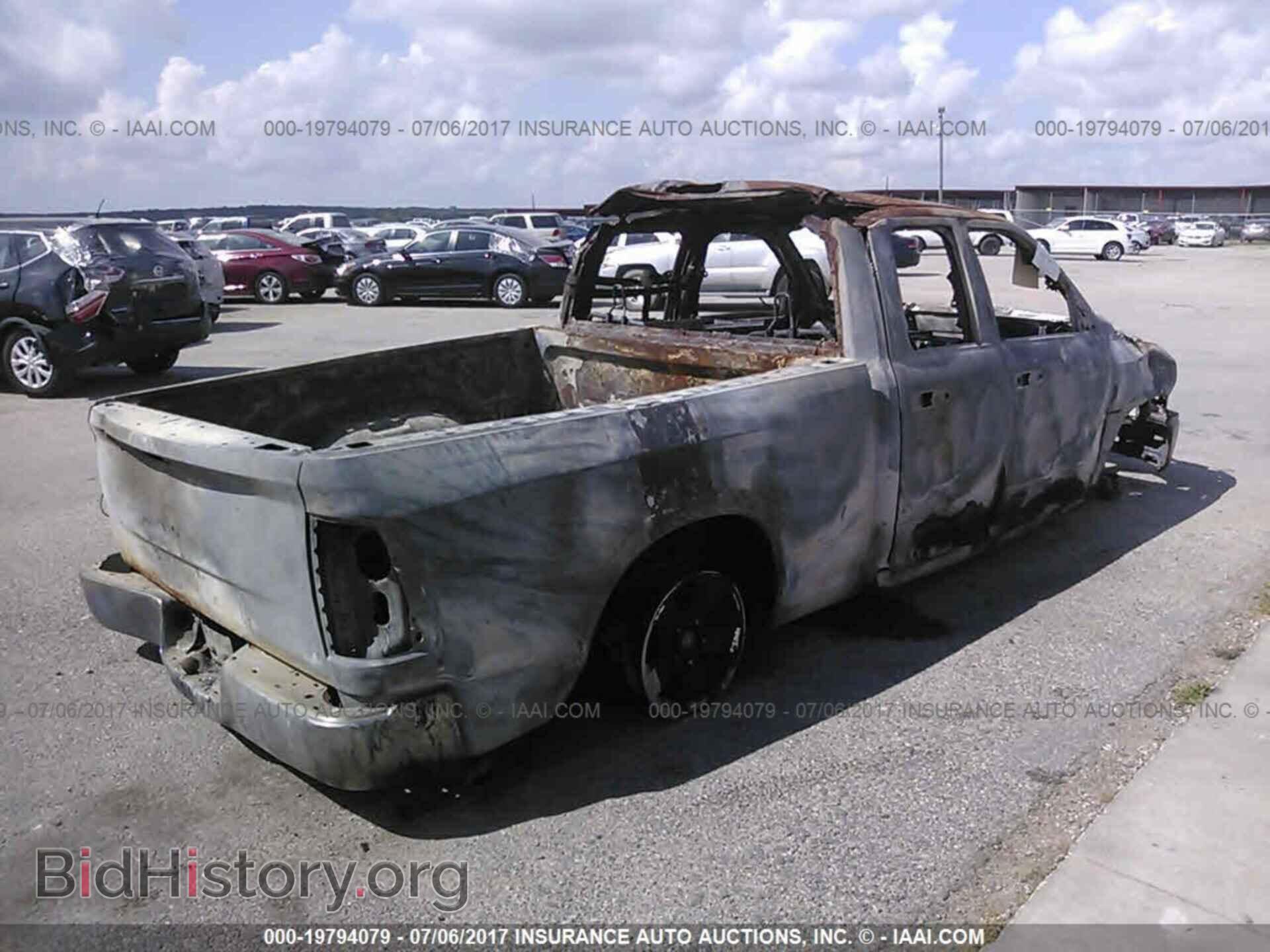 2012 Dodge Ram 1500 - VIN: 1C6RD6GP1CS262658 - Фото 4