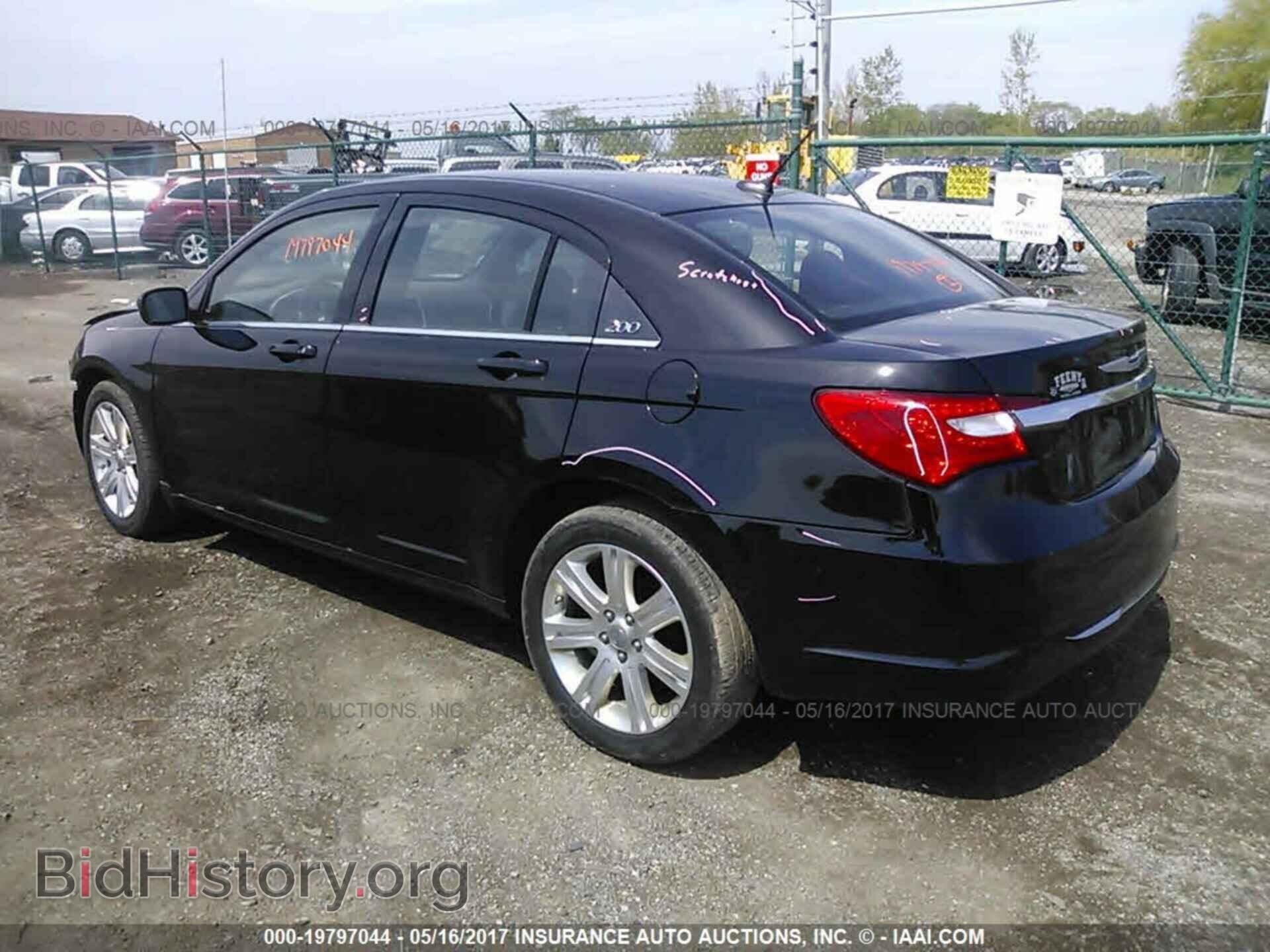 2012 Chrysler 200 - VIN: 1C3CCBBBXCN198080 - Фото 3