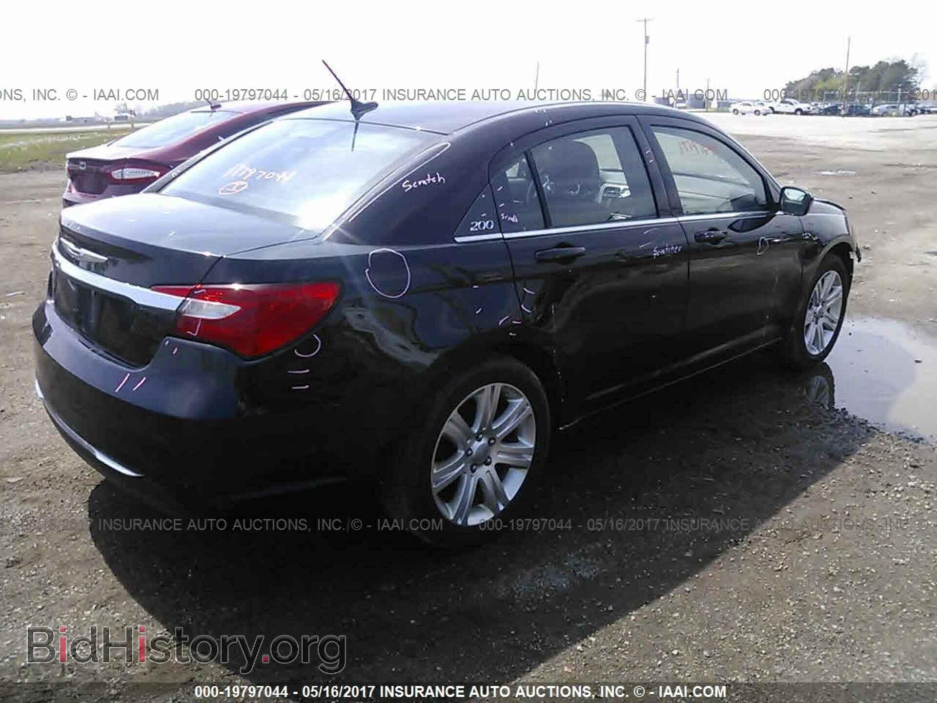 2012 Chrysler 200 - VIN: 1C3CCBBBXCN198080 - Фото 4