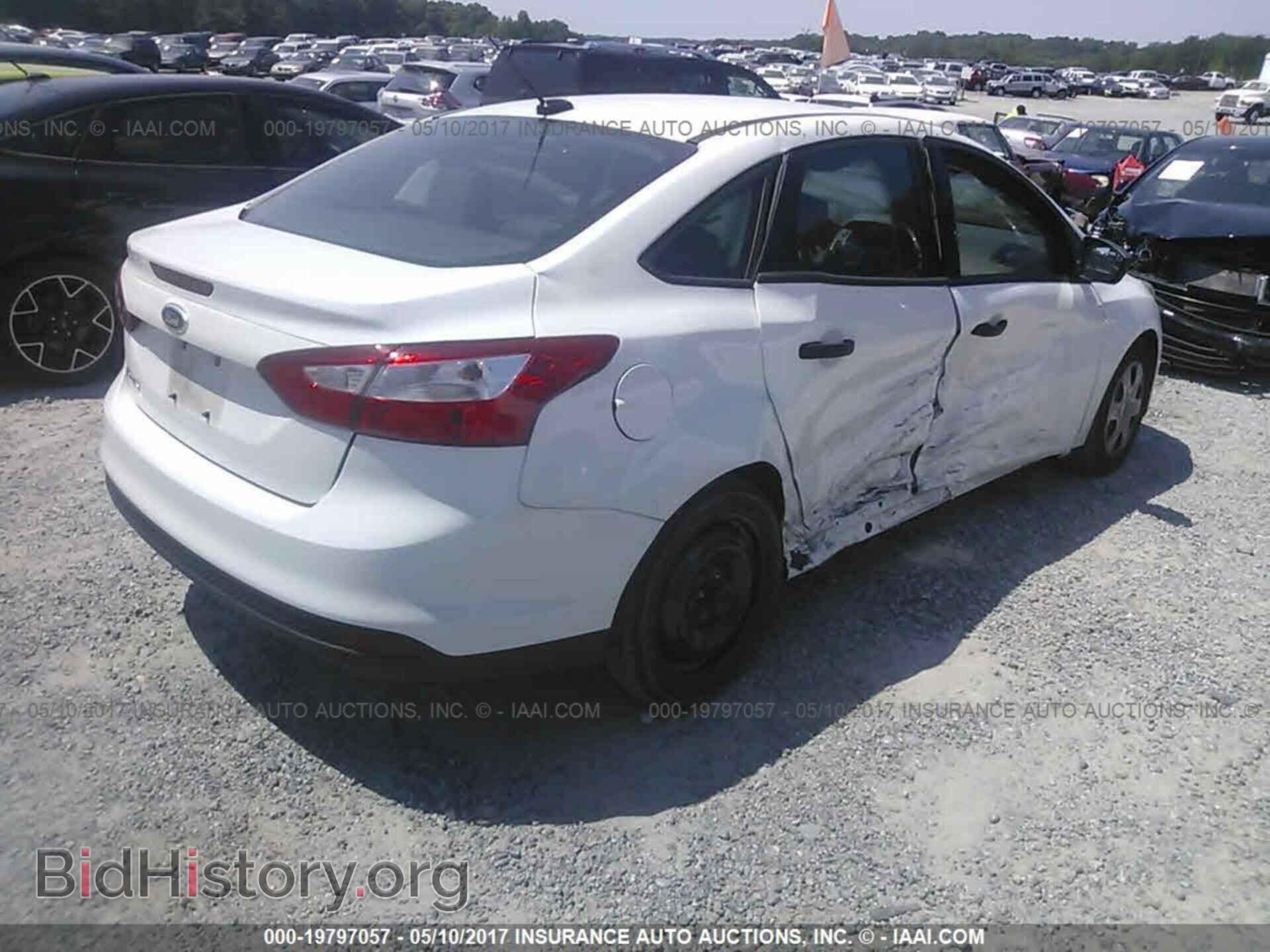 2012 Ford Focus - VIN: 1FAHP3E21CL254061 - Фото 4