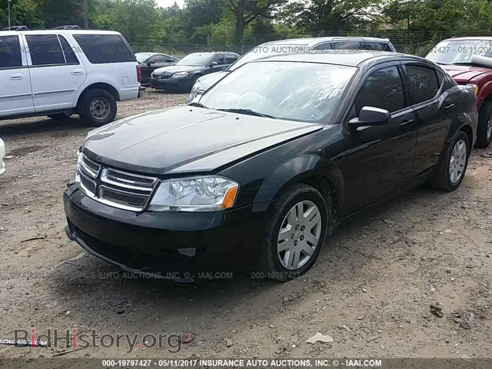 2011 Dodge Avenger - VIN: 1B3BD4FB9BN590722 - Photo 2