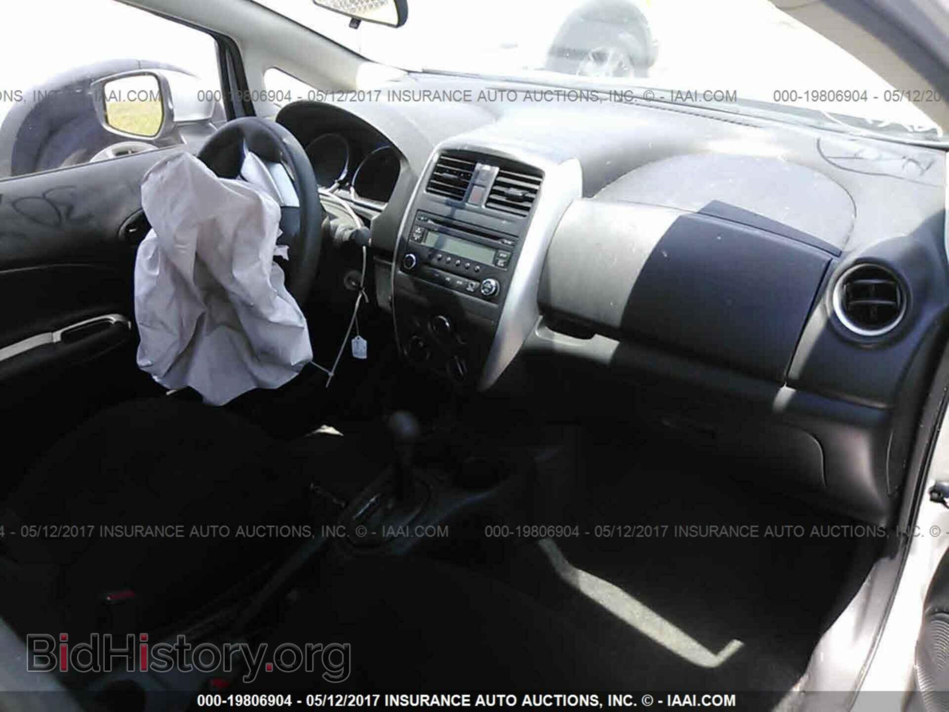 2015 Nissan Versa note - VIN: 3N1CE2CP8FL381663 - Photo 5