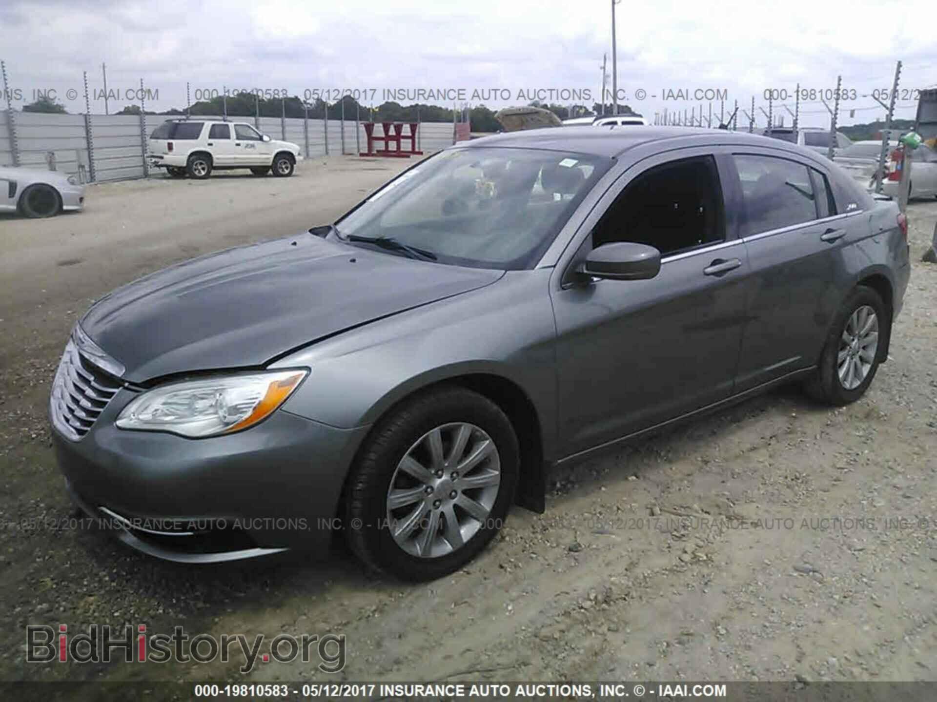 2012 Chrysler 200 - VIN: 1C3CCBBB9CN197700 - Фото 2
