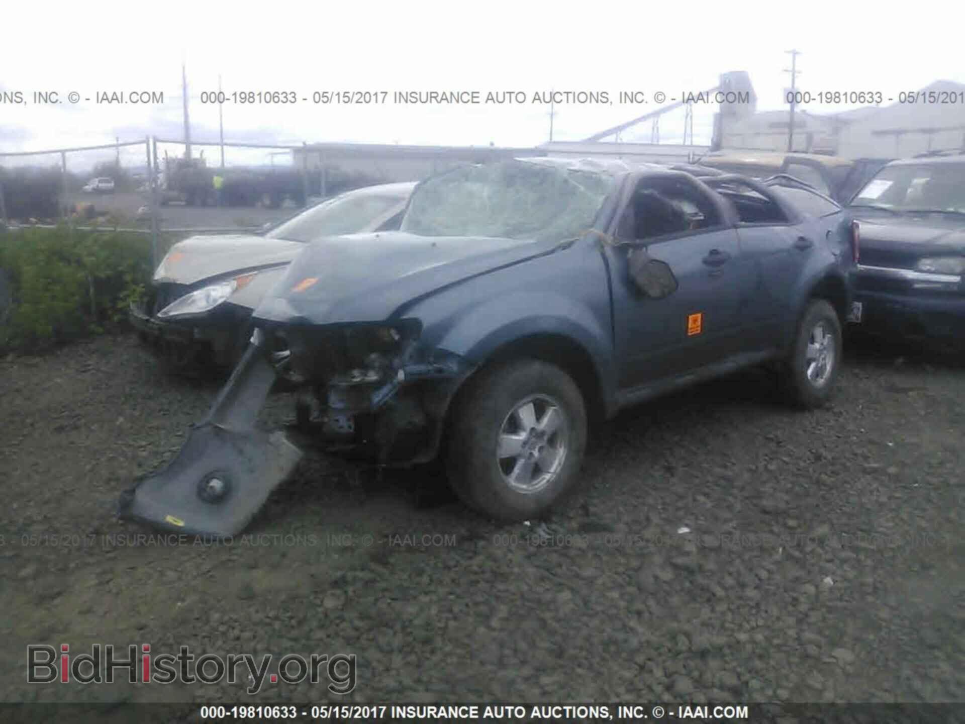 2011 Ford Escape - VIN: 1FMCU9D79BKB74455 - Фото 2