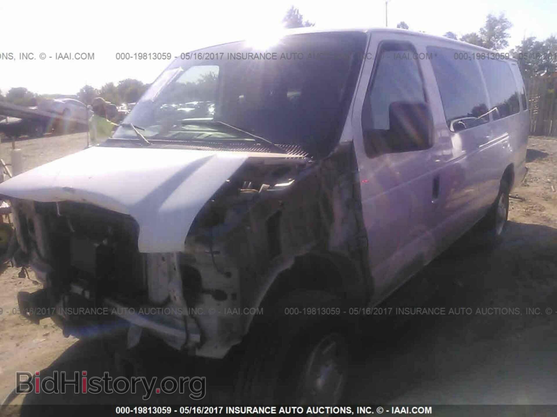 2011 Ford Econoline - VIN: 1FDSS3BL6BDB15396 - Фото 2