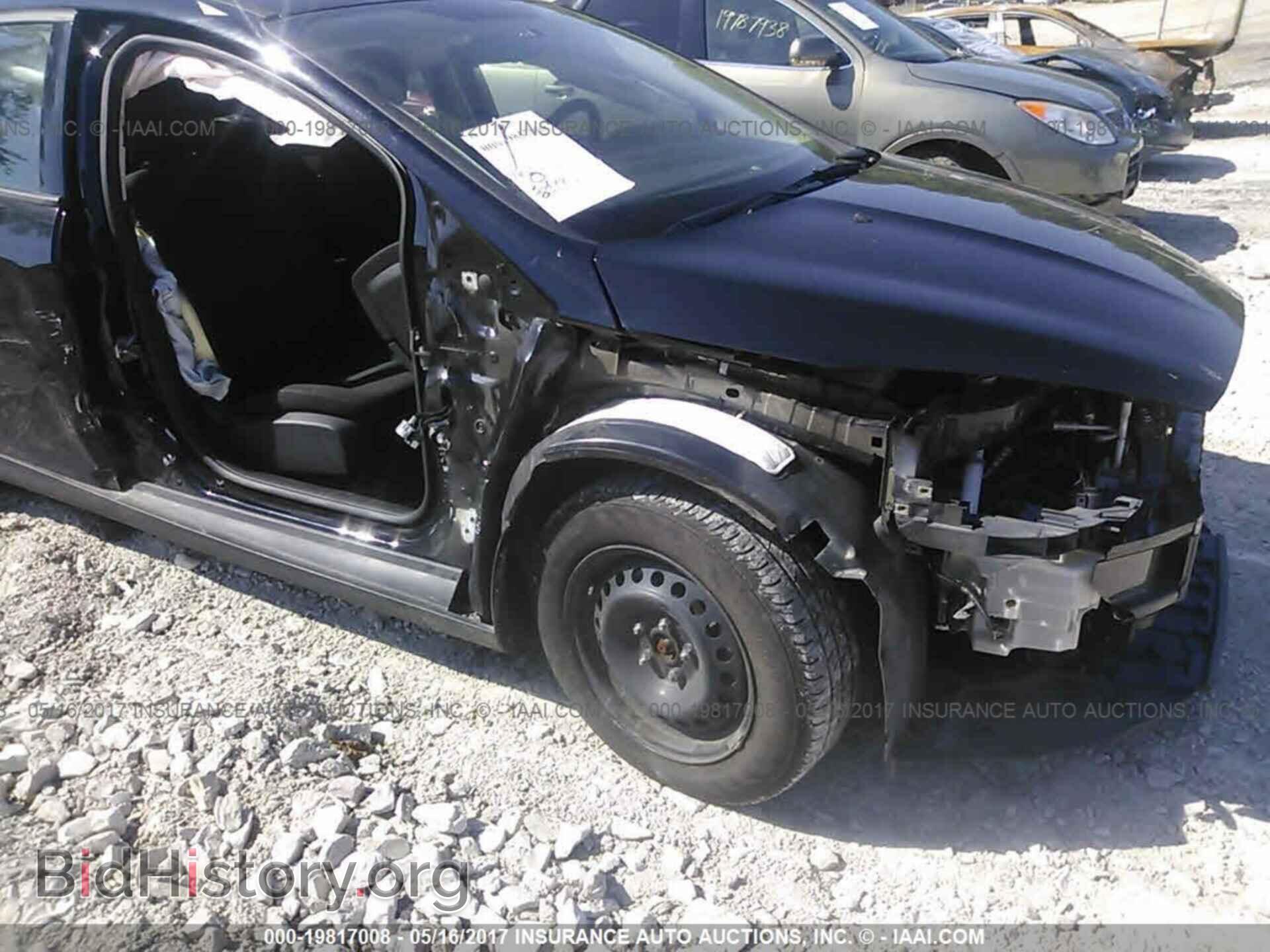 2016 Ford Focus - VIN: 1FADP3E26GL211842 - Photo 6