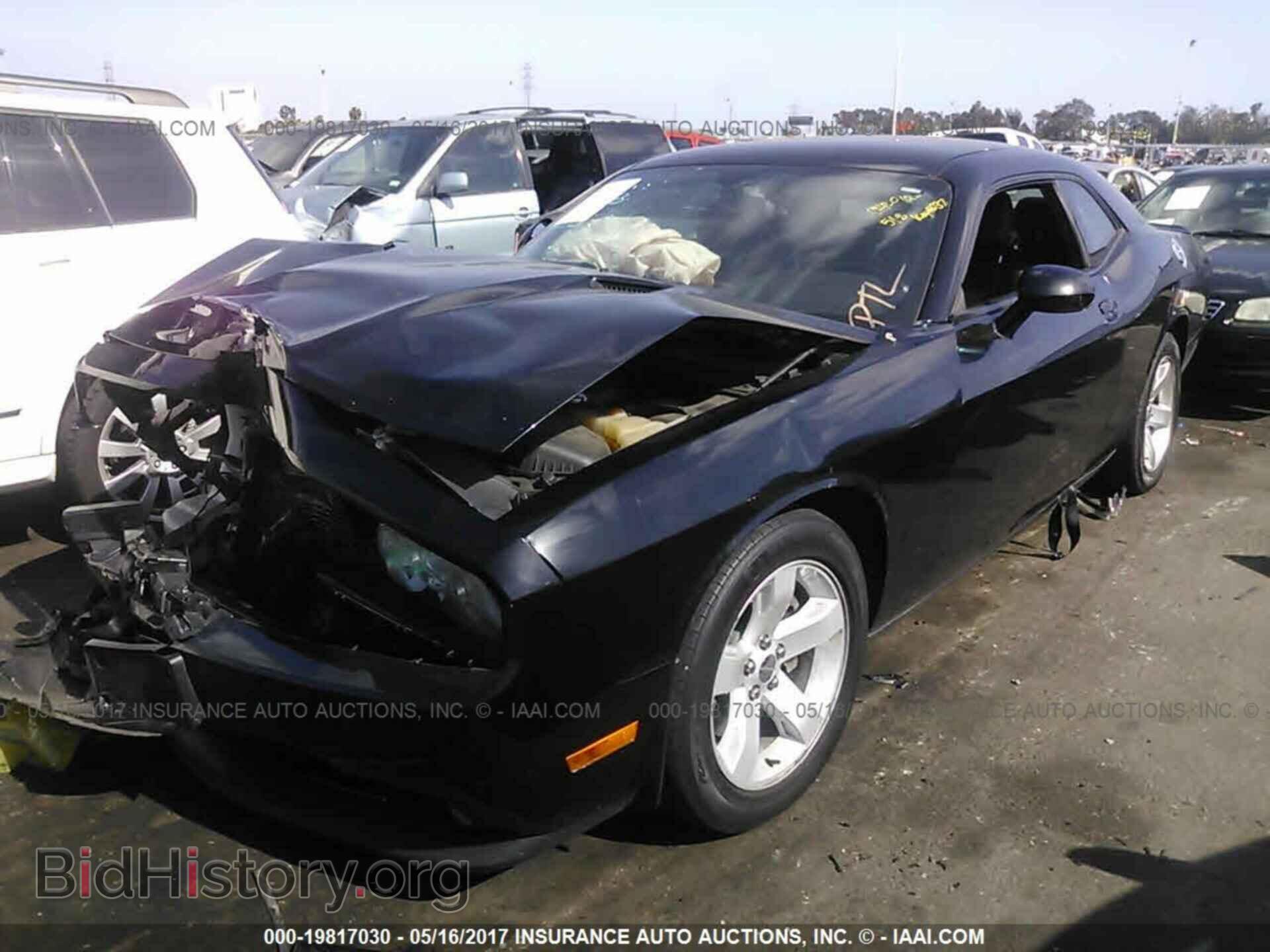 2012 Dodge Challenger - VIN: 2C3CDYBTXCH252446 - Фото 2