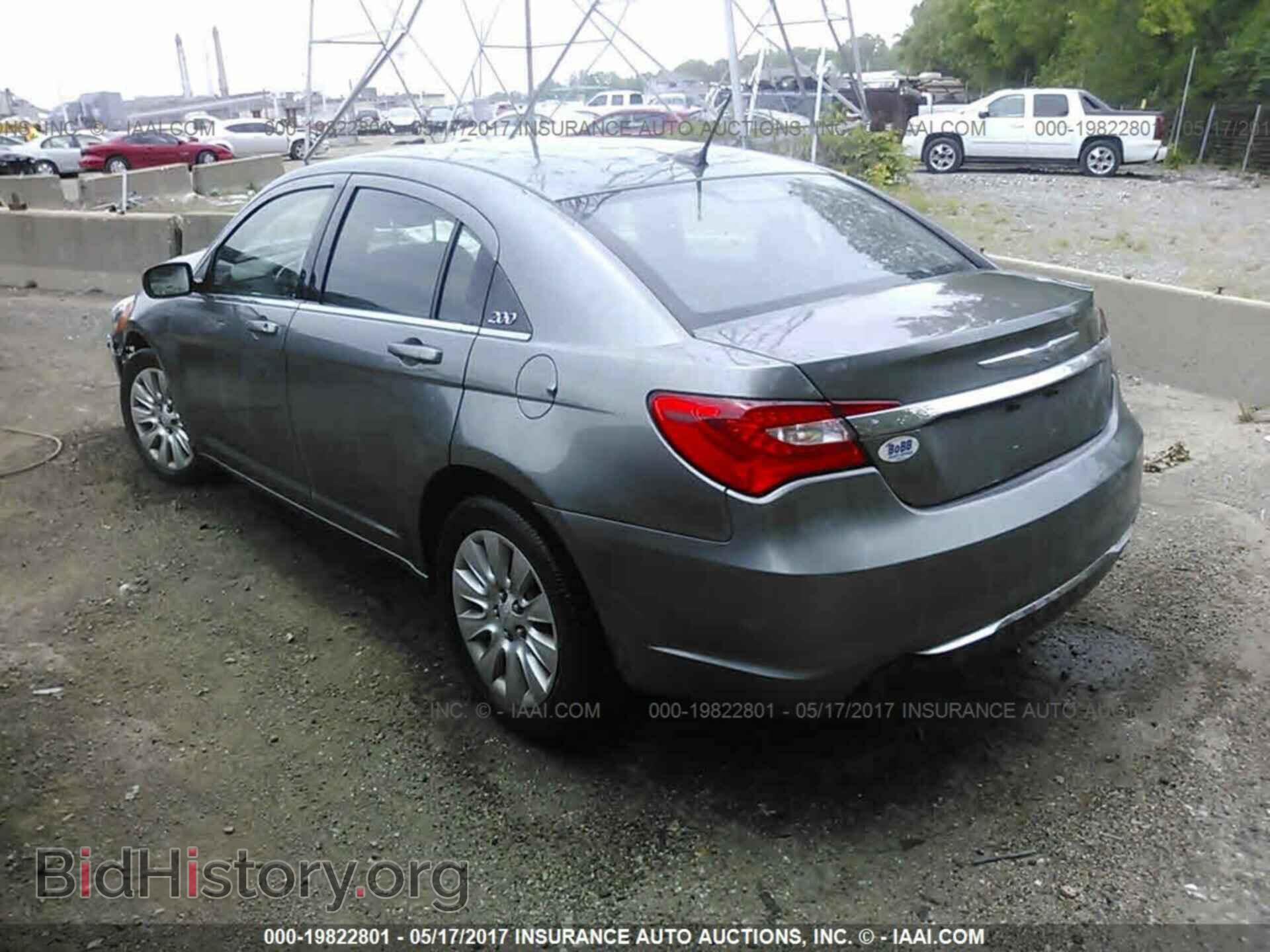2013 Chrysler 200 - VIN: 1C3CCBAB2DN723149 - Photo 3