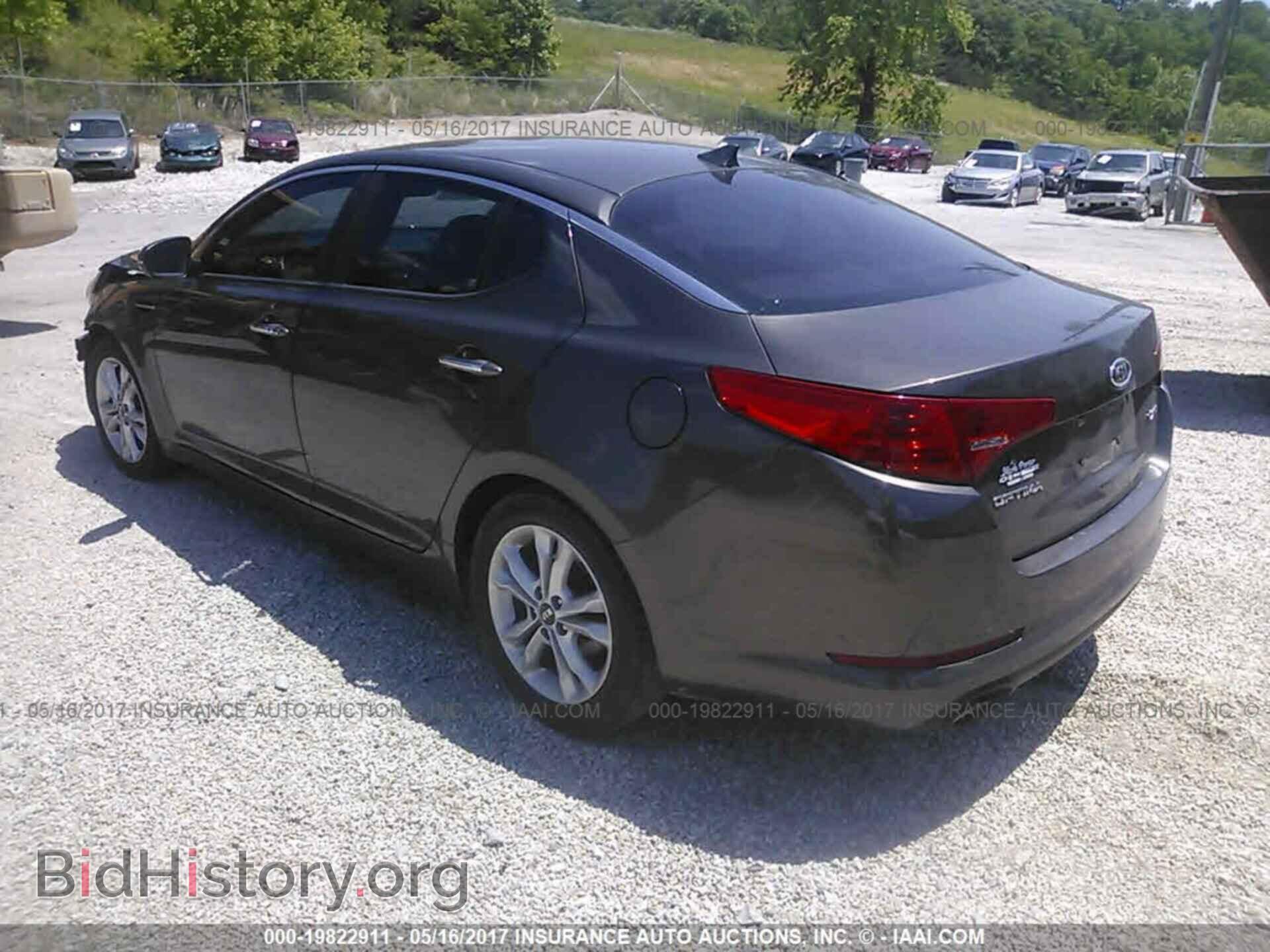 2011 Kia Optima - VIN: KNAGN4A78B5075437 - Фото 3