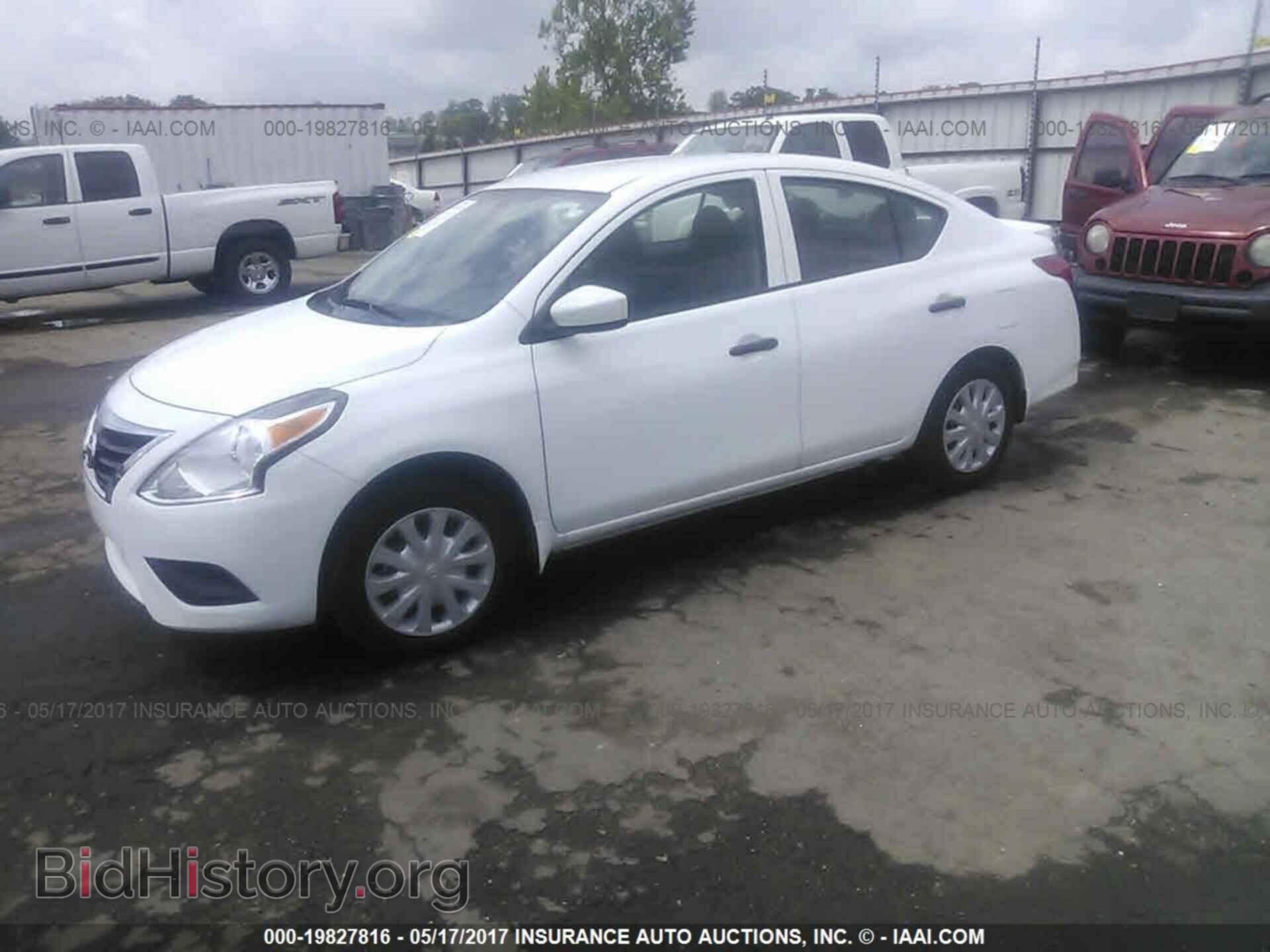 2017 Nissan Versa - VIN: 3N1CN7AP3HL841217 - Фото 2
