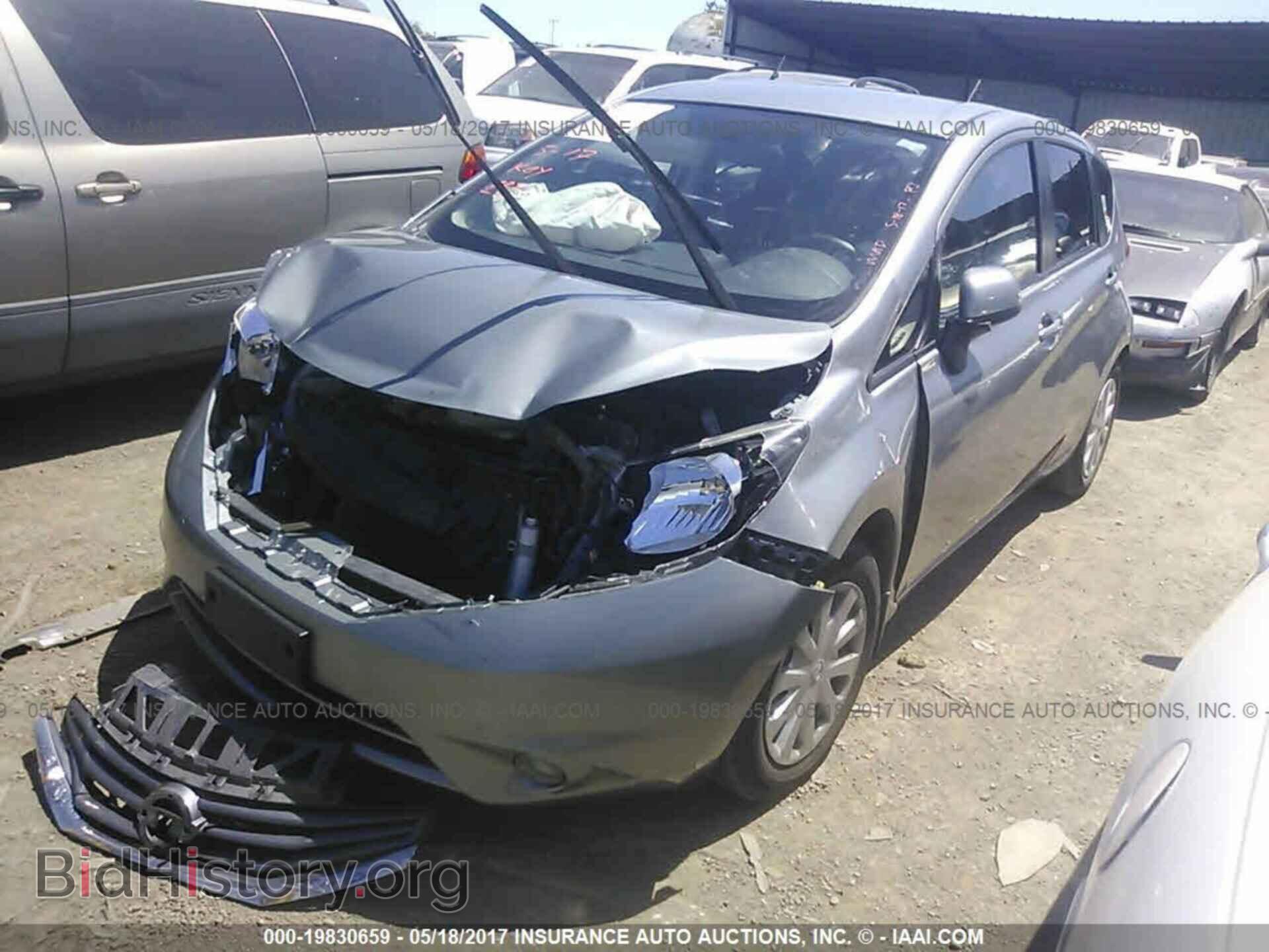 2014 Nissan Versa note - VIN: 3N1CE2CP9EL417357 - Фото 2