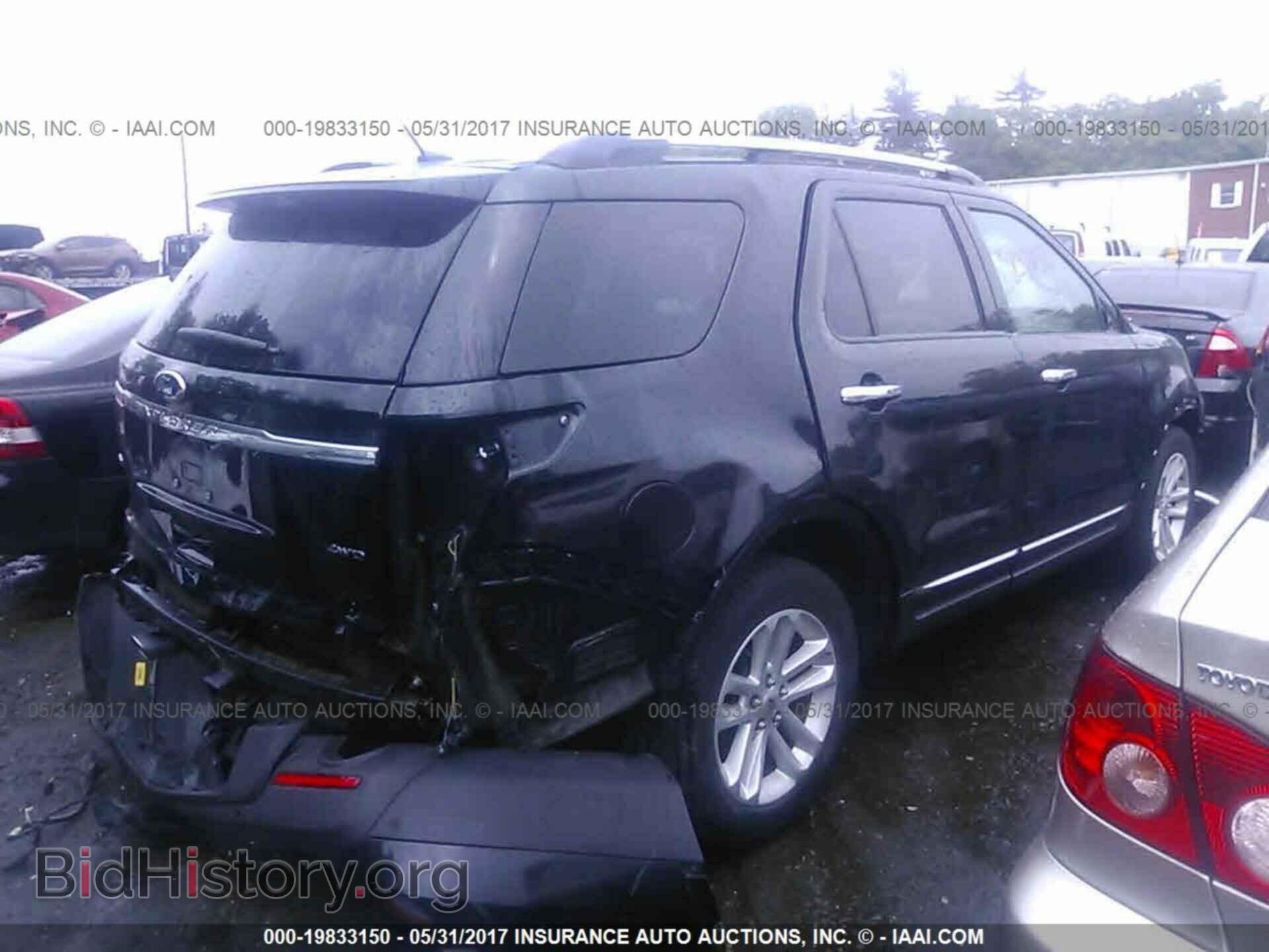 2014 Ford Explorer - VIN: 1FM5K8D89EGA83355 - Photo 4