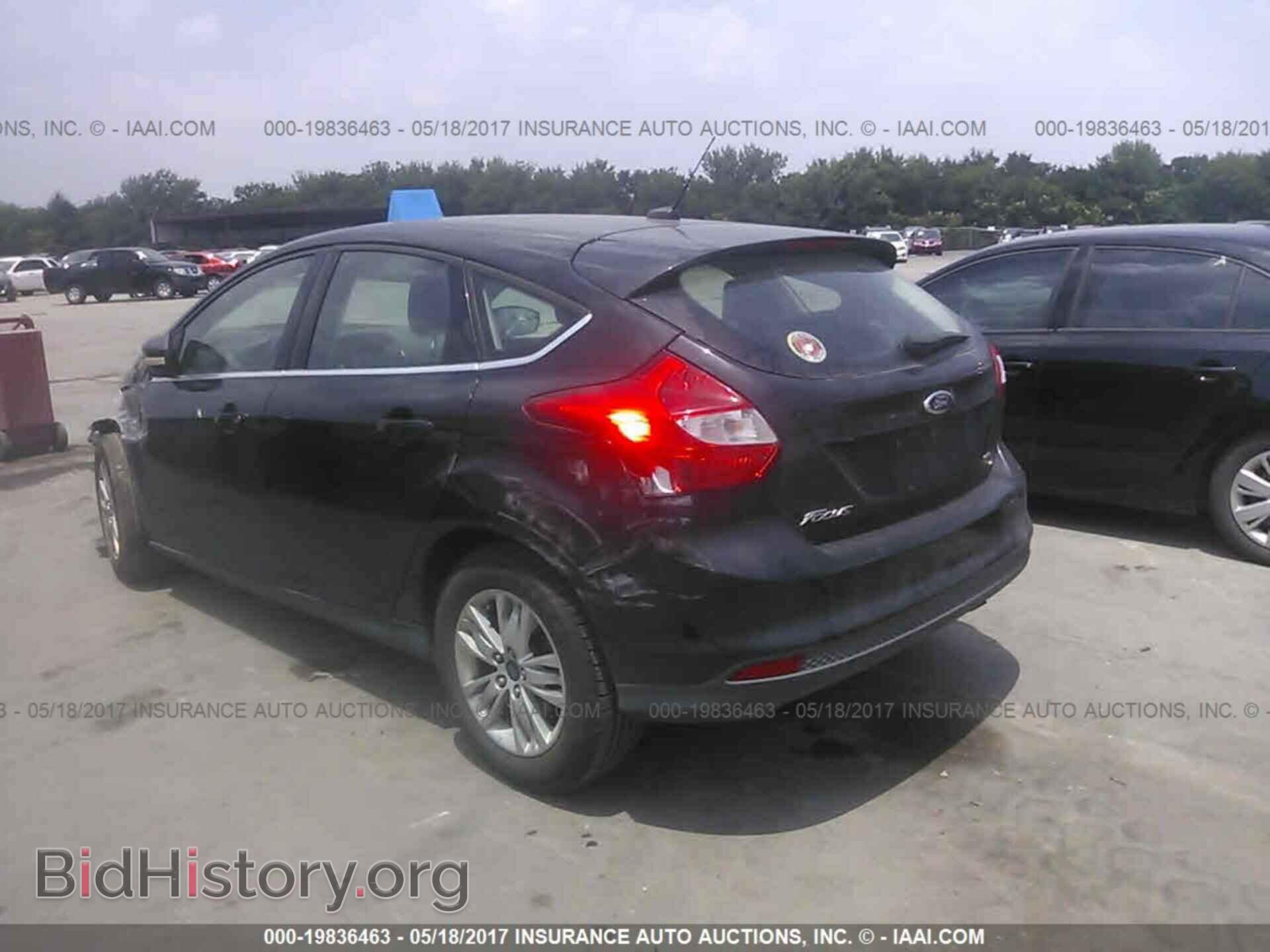 2012 Ford Focus - VIN: 1FAHP3M21CL358244 - Photo 3